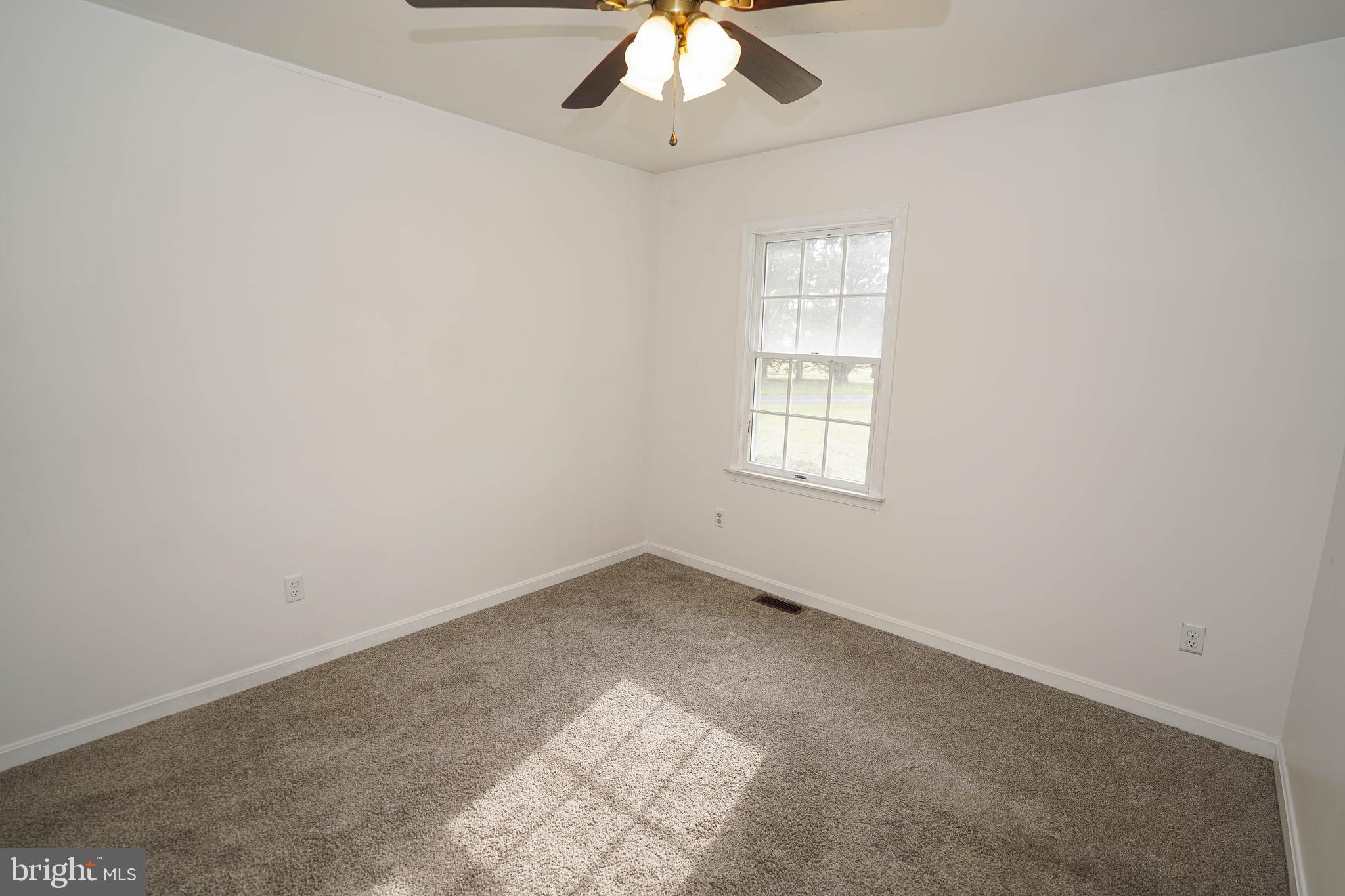 KING WILLIAMS COURT - Residential Lease