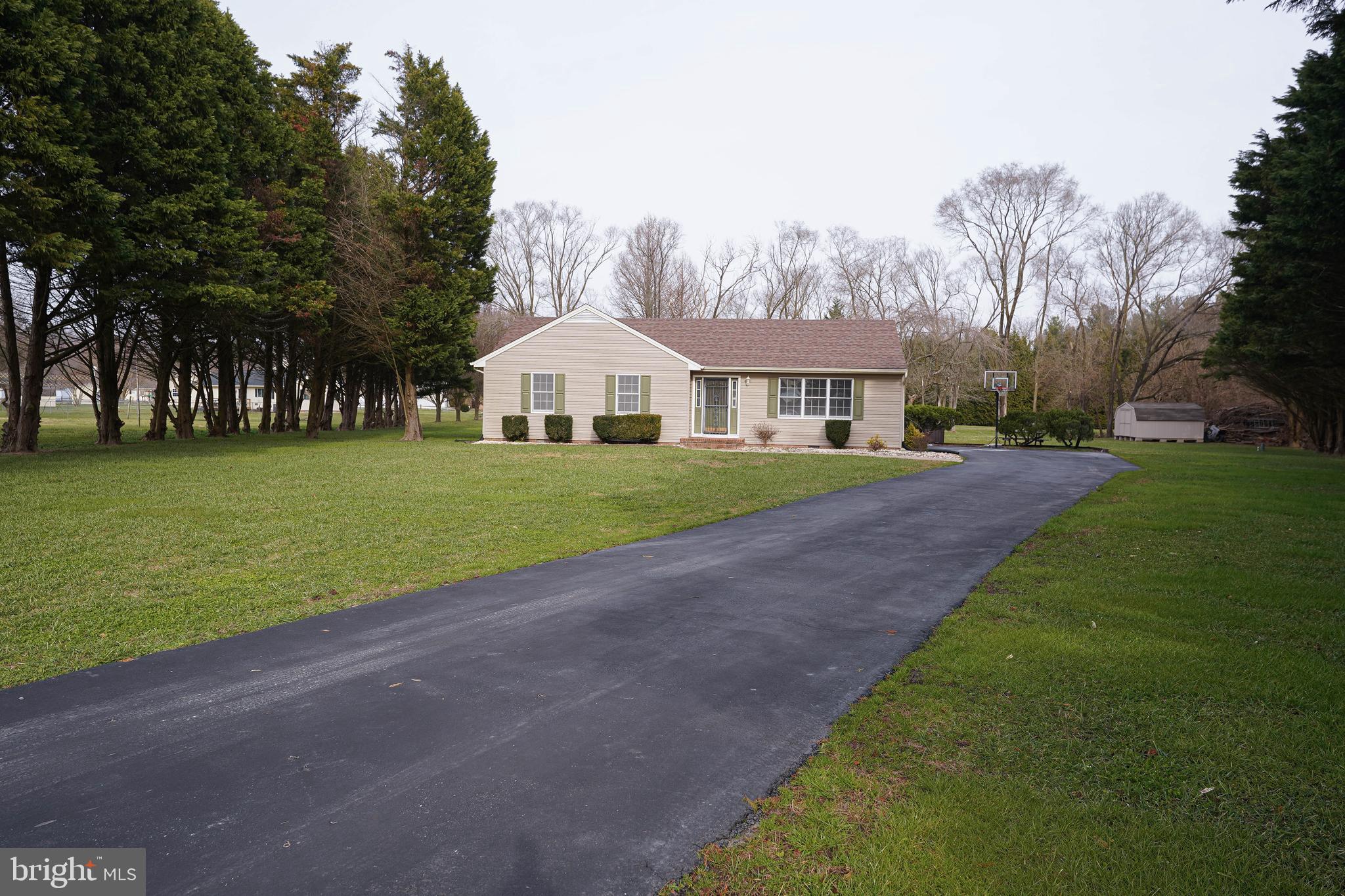 KING WILLIAMS COURT - Residential Lease