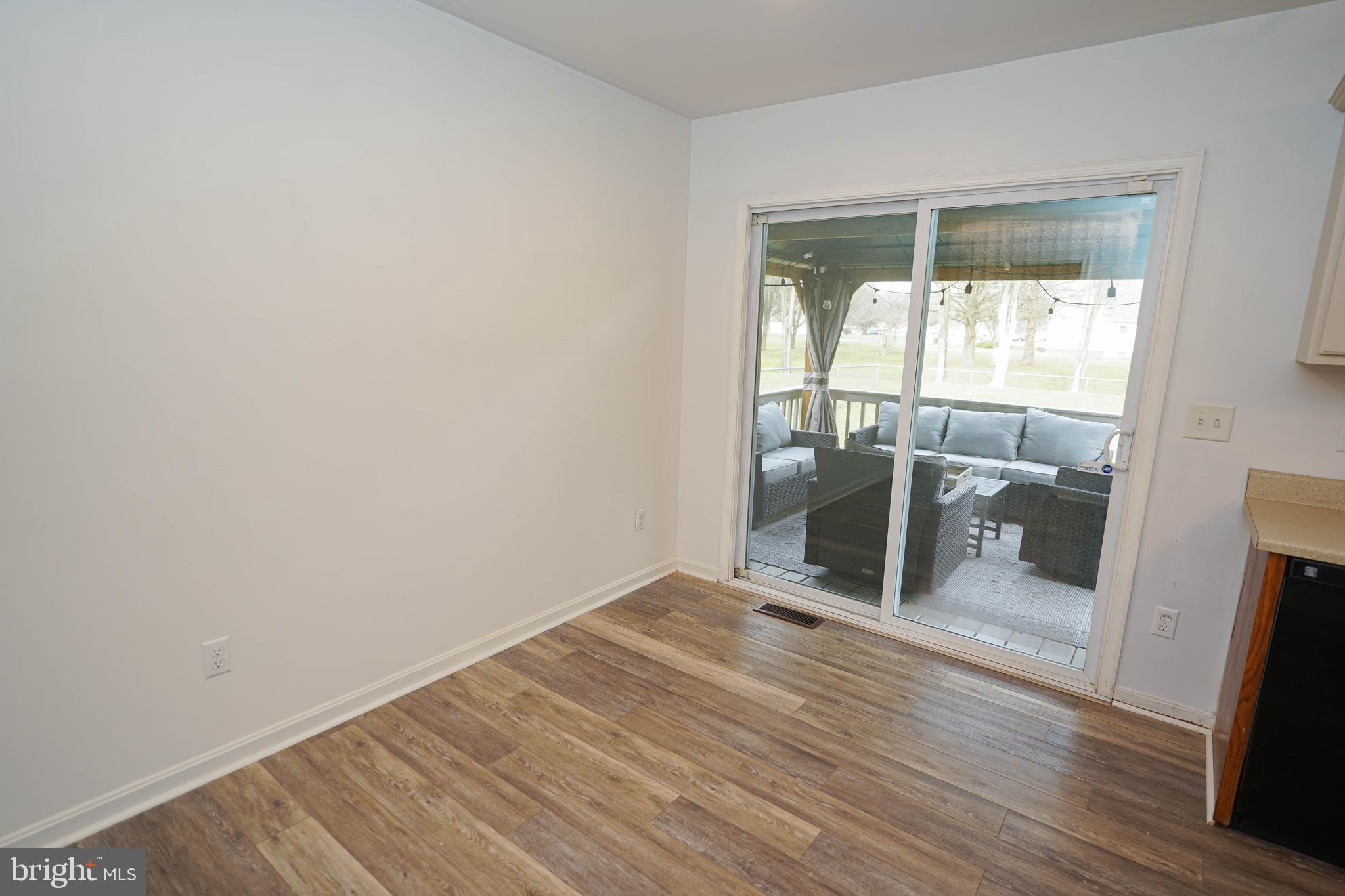 KING WILLIAMS COURT - Residential Lease