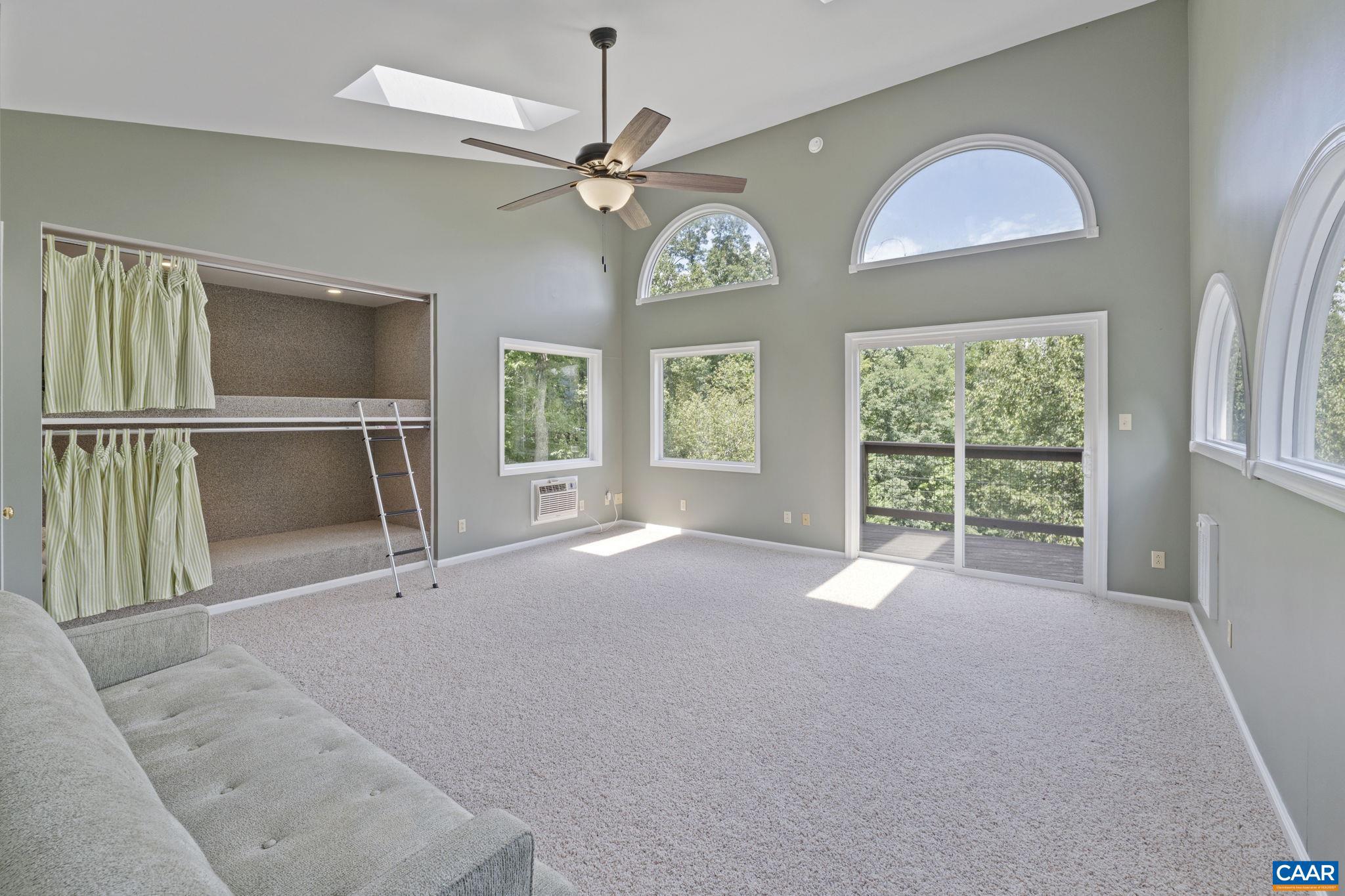 PERSIMMON HILL - Residential