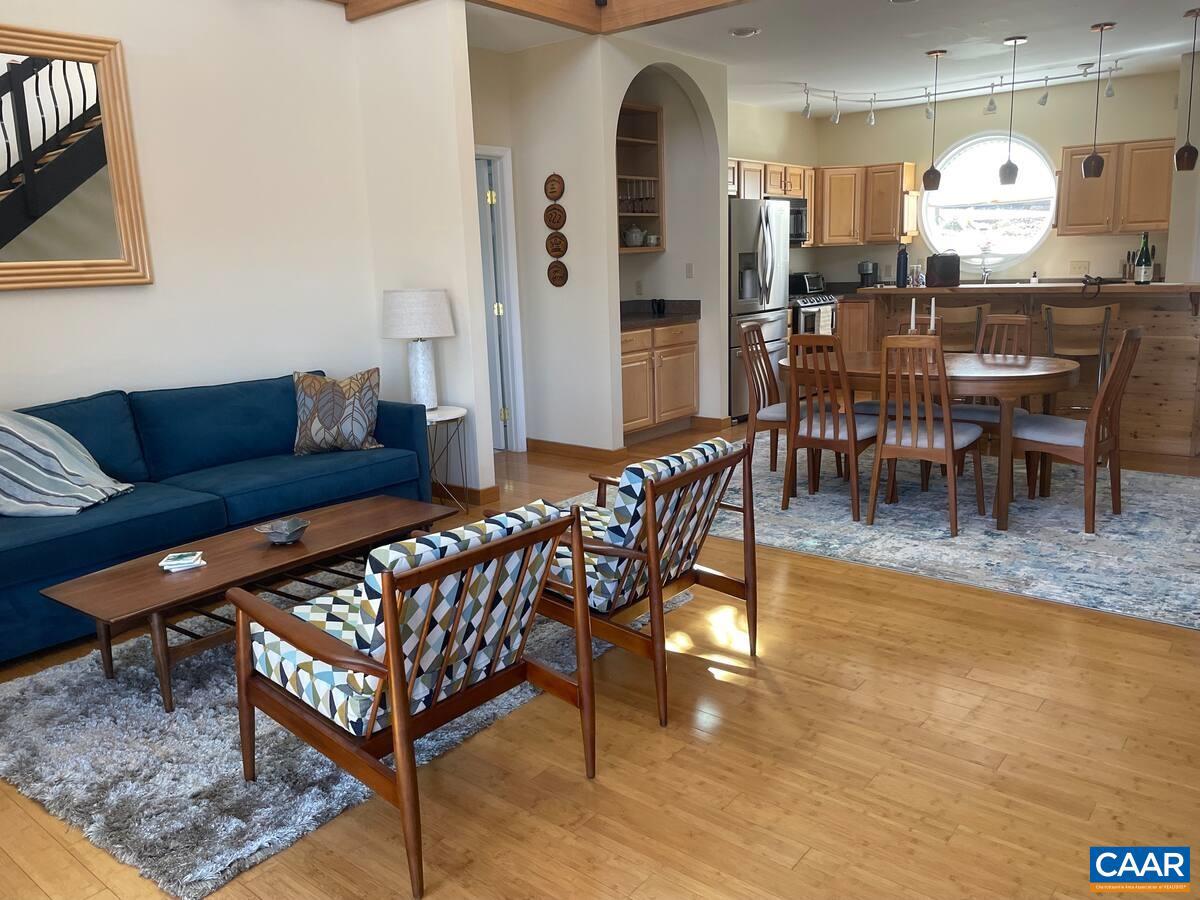 PERSIMMON HILL - Residential