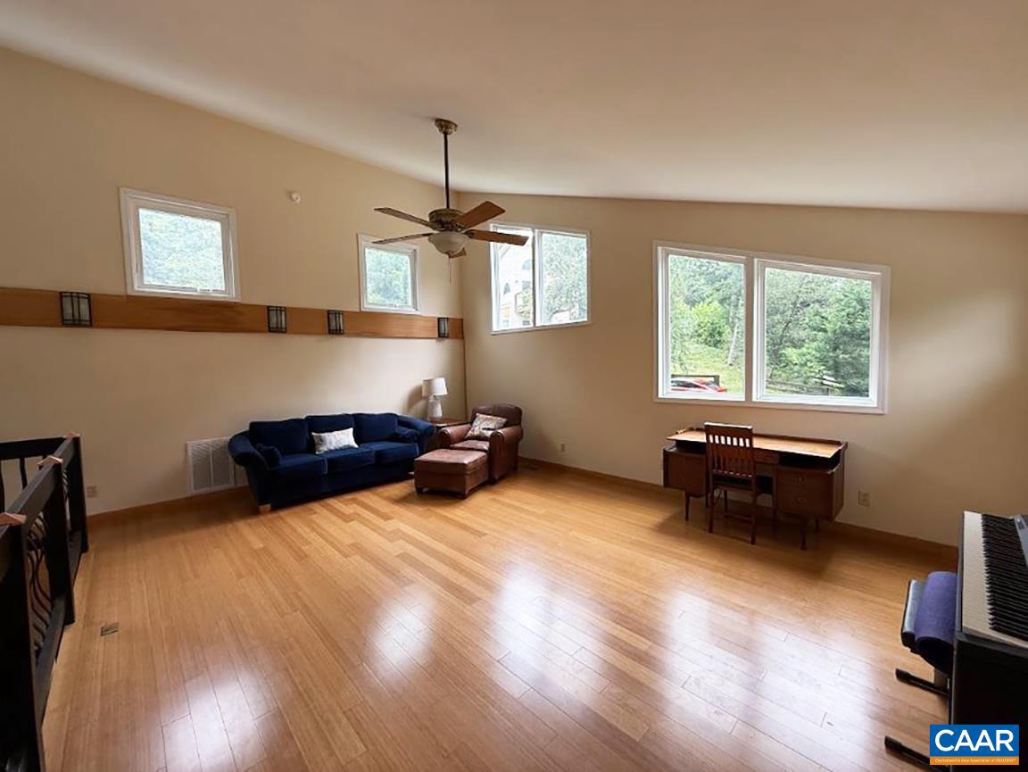 PERSIMMON HILL - Residential