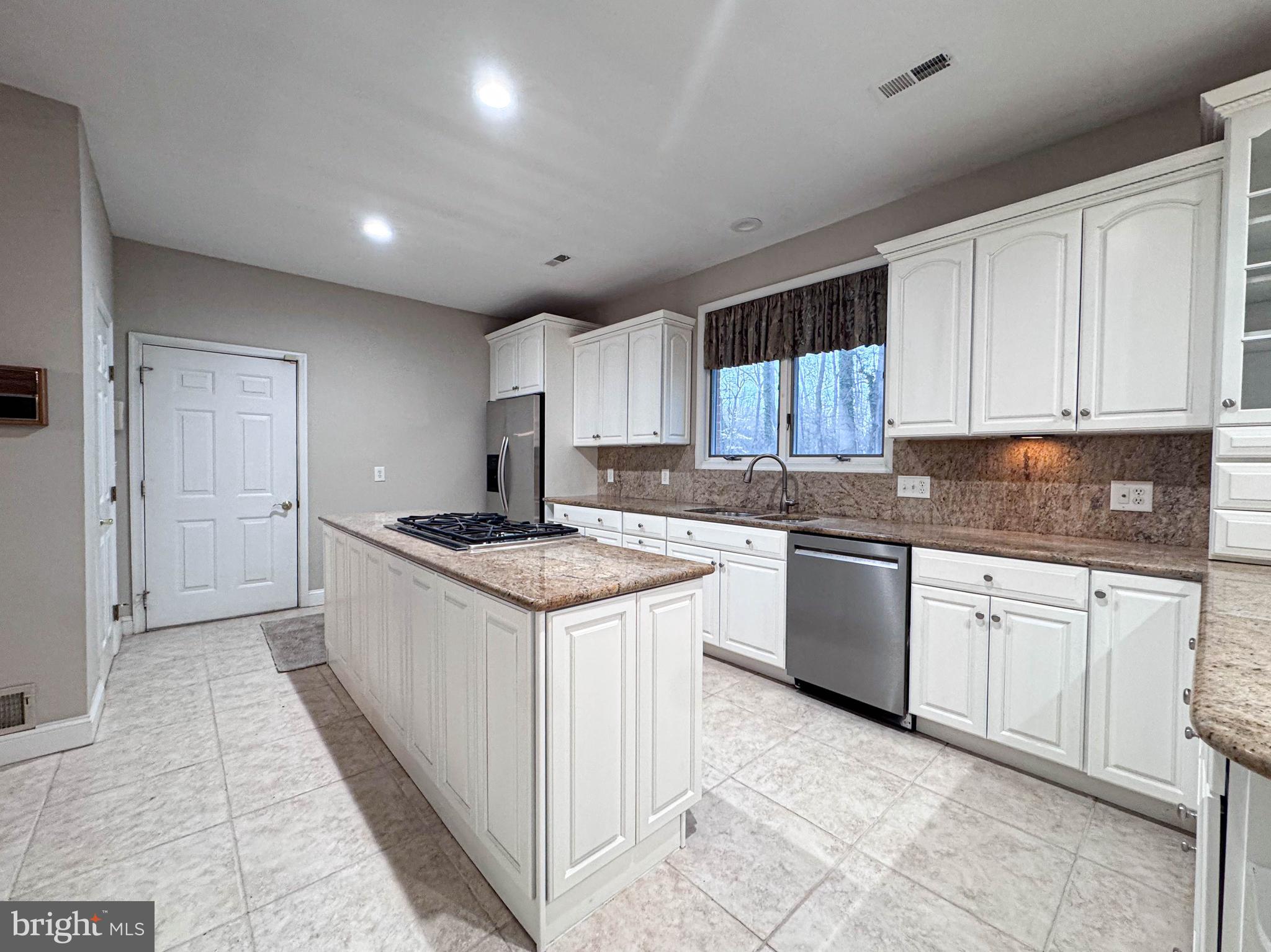 CRANBERRY WOODS - Residential