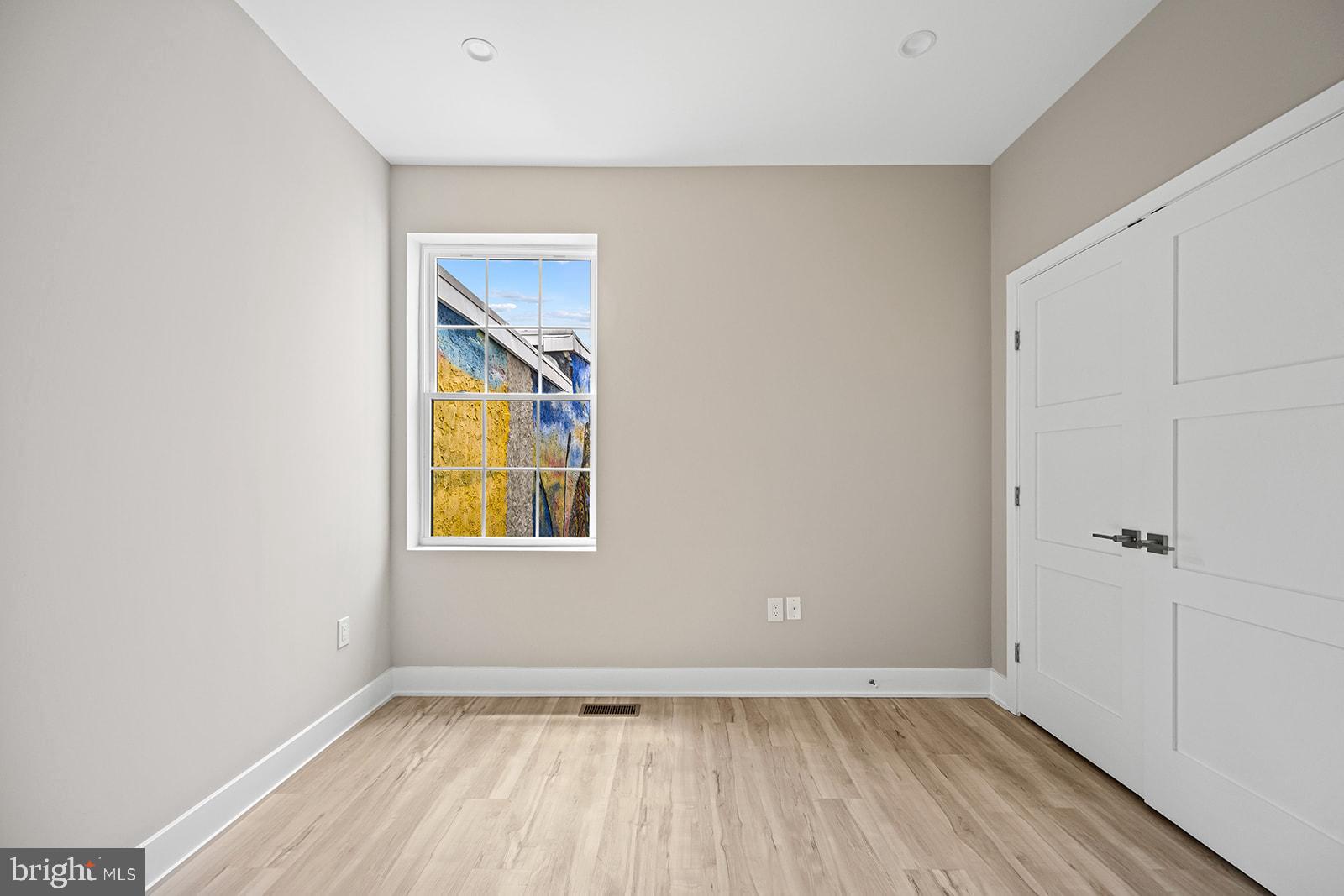 NORRIS SQUARE - Residential Lease