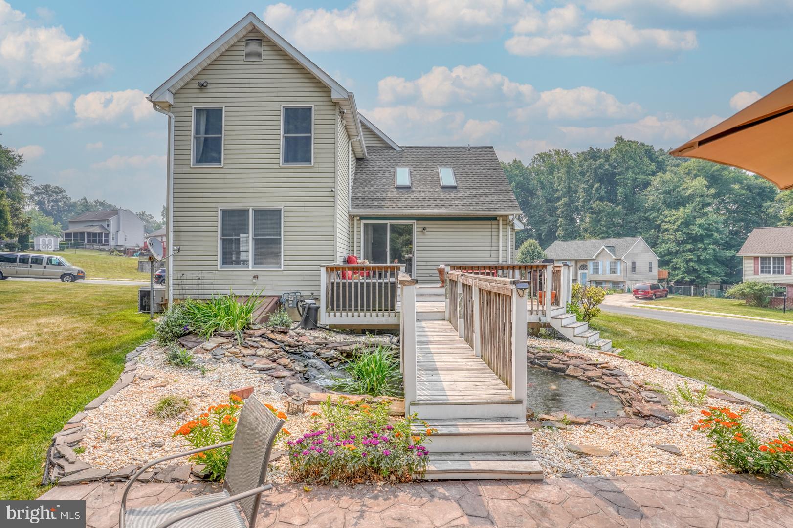 COLONIAL RIDGE - Residential