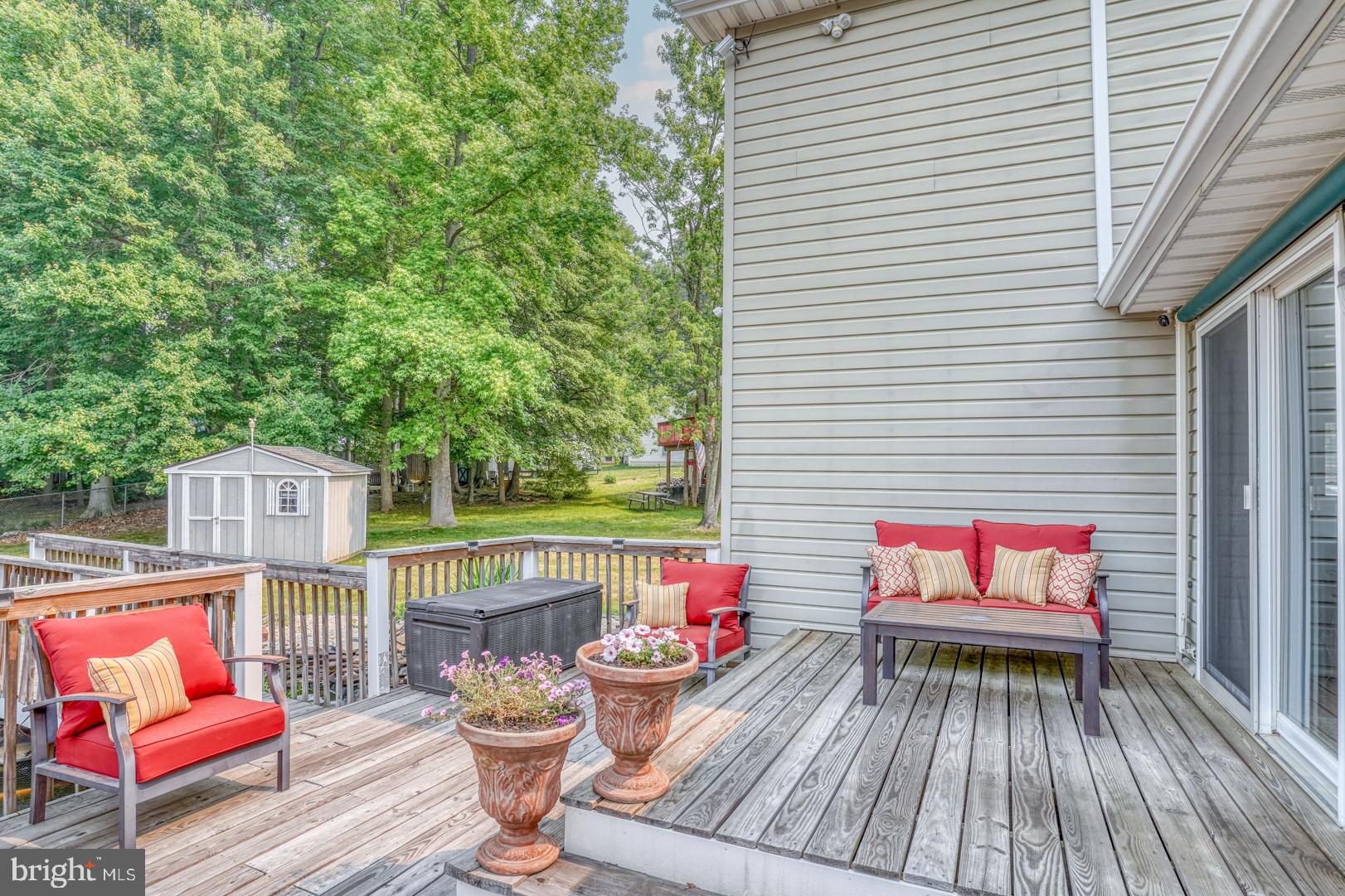 COLONIAL RIDGE - Residential