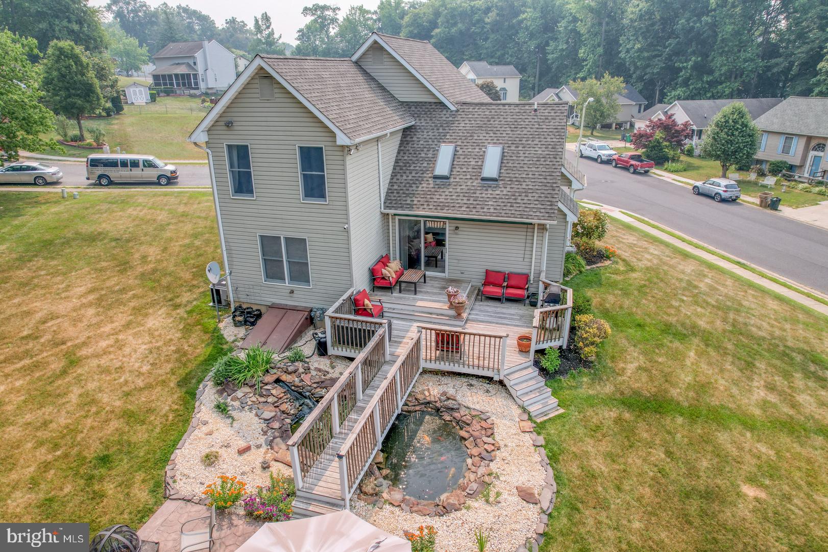 COLONIAL RIDGE - Residential