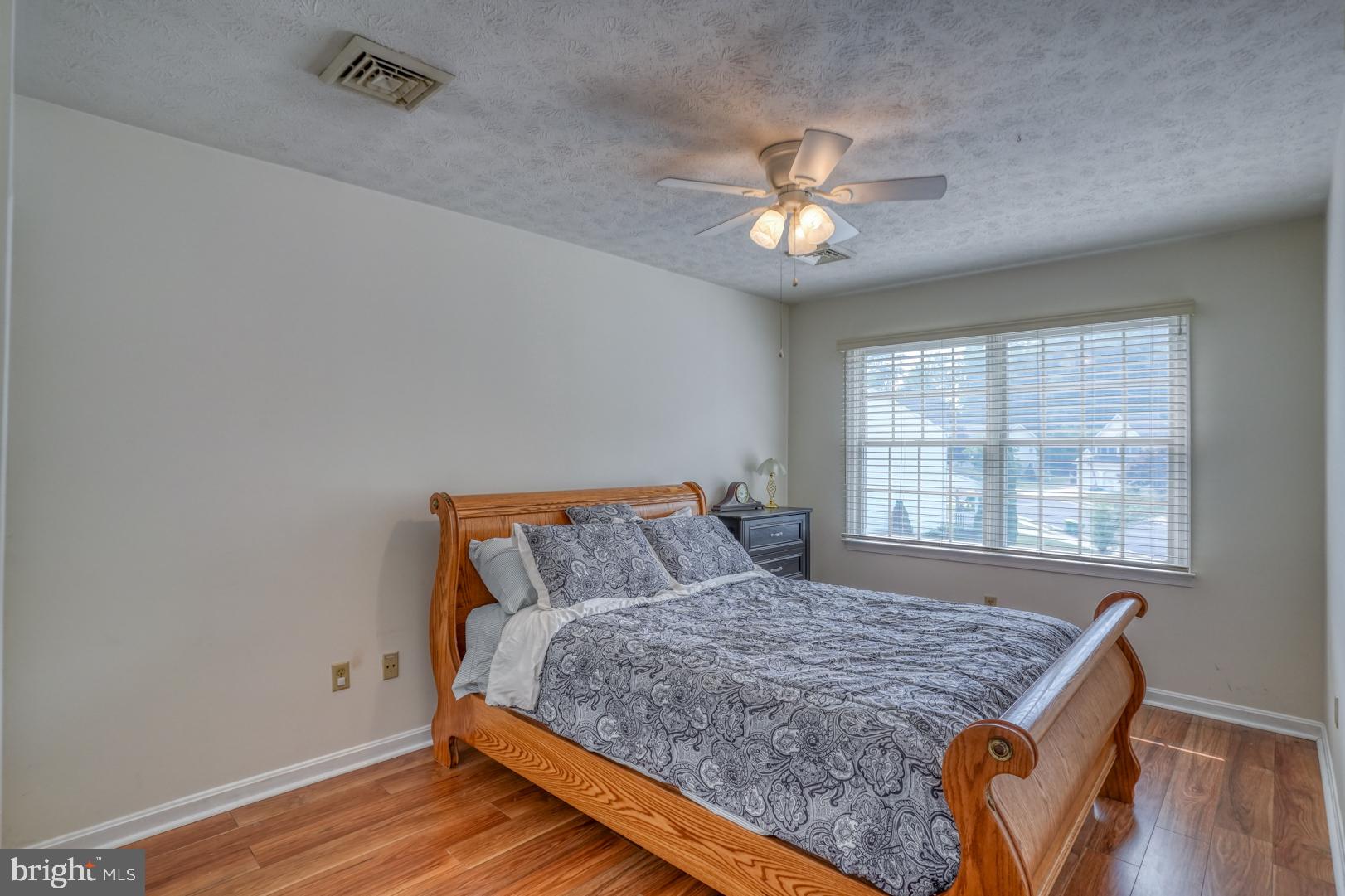 COLONIAL RIDGE - Residential