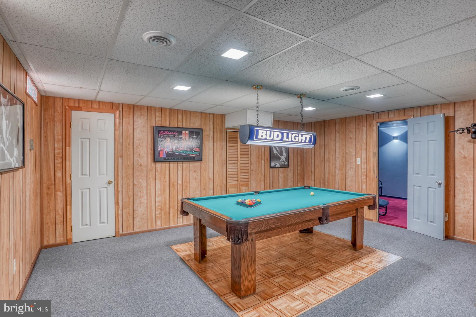 COLONIAL RIDGE - Residential