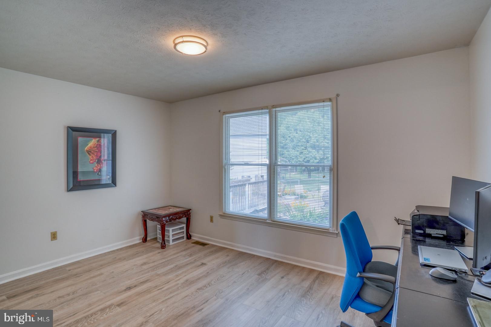 COLONIAL RIDGE - Residential