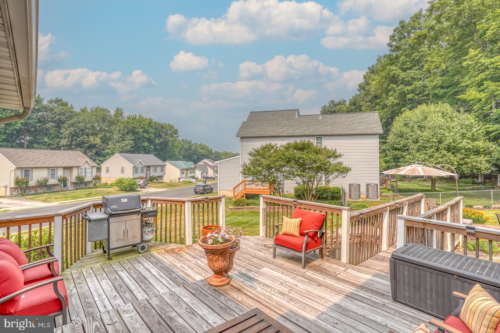 COLONIAL RIDGE - Residential