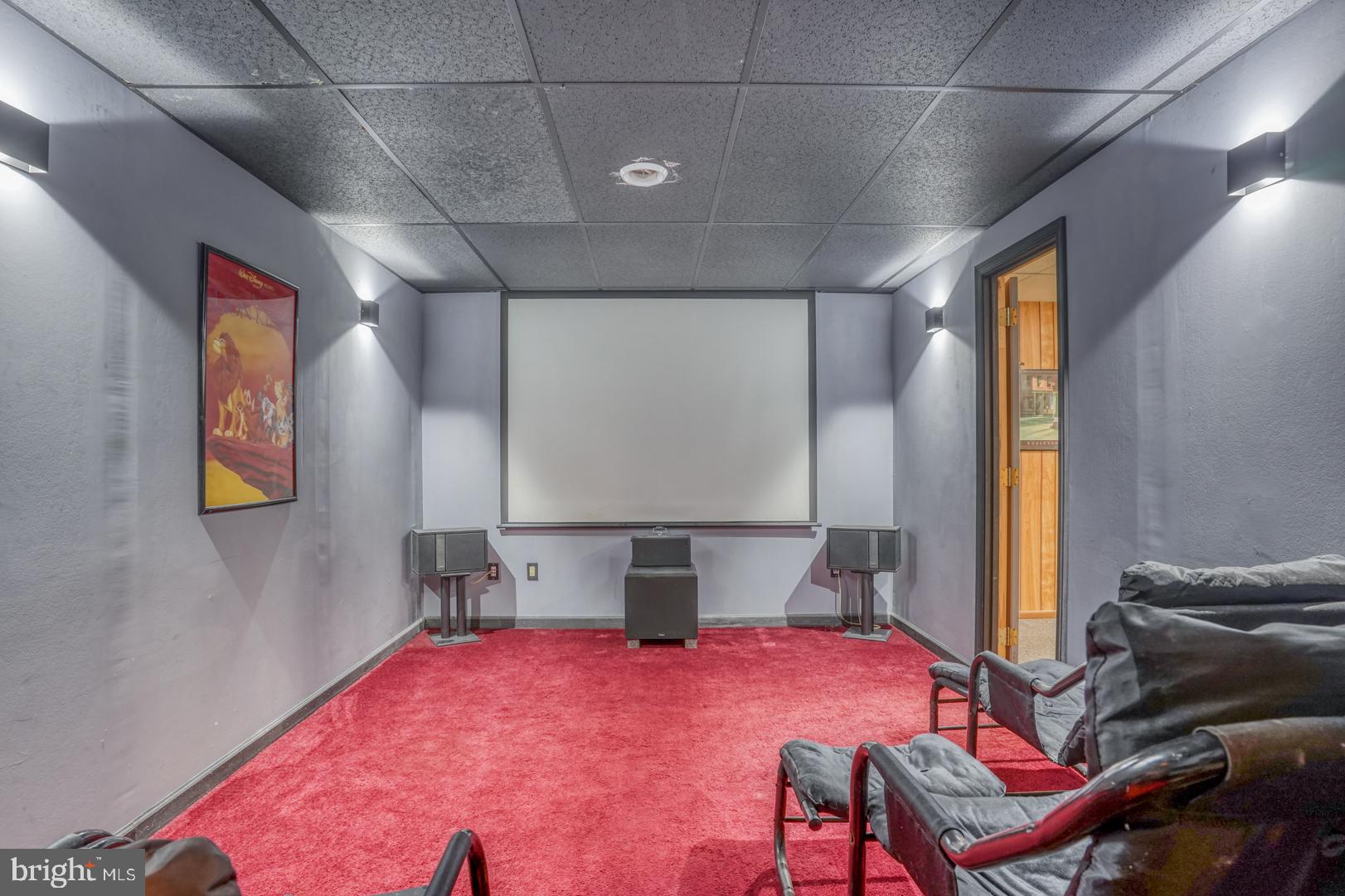 COLONIAL RIDGE - Residential