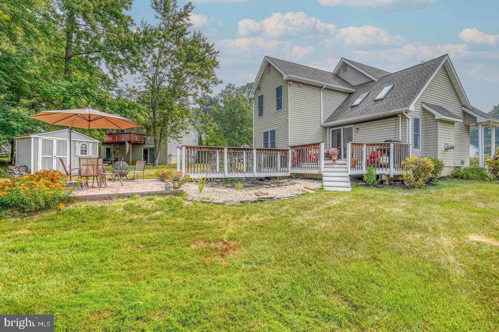 COLONIAL RIDGE - Residential