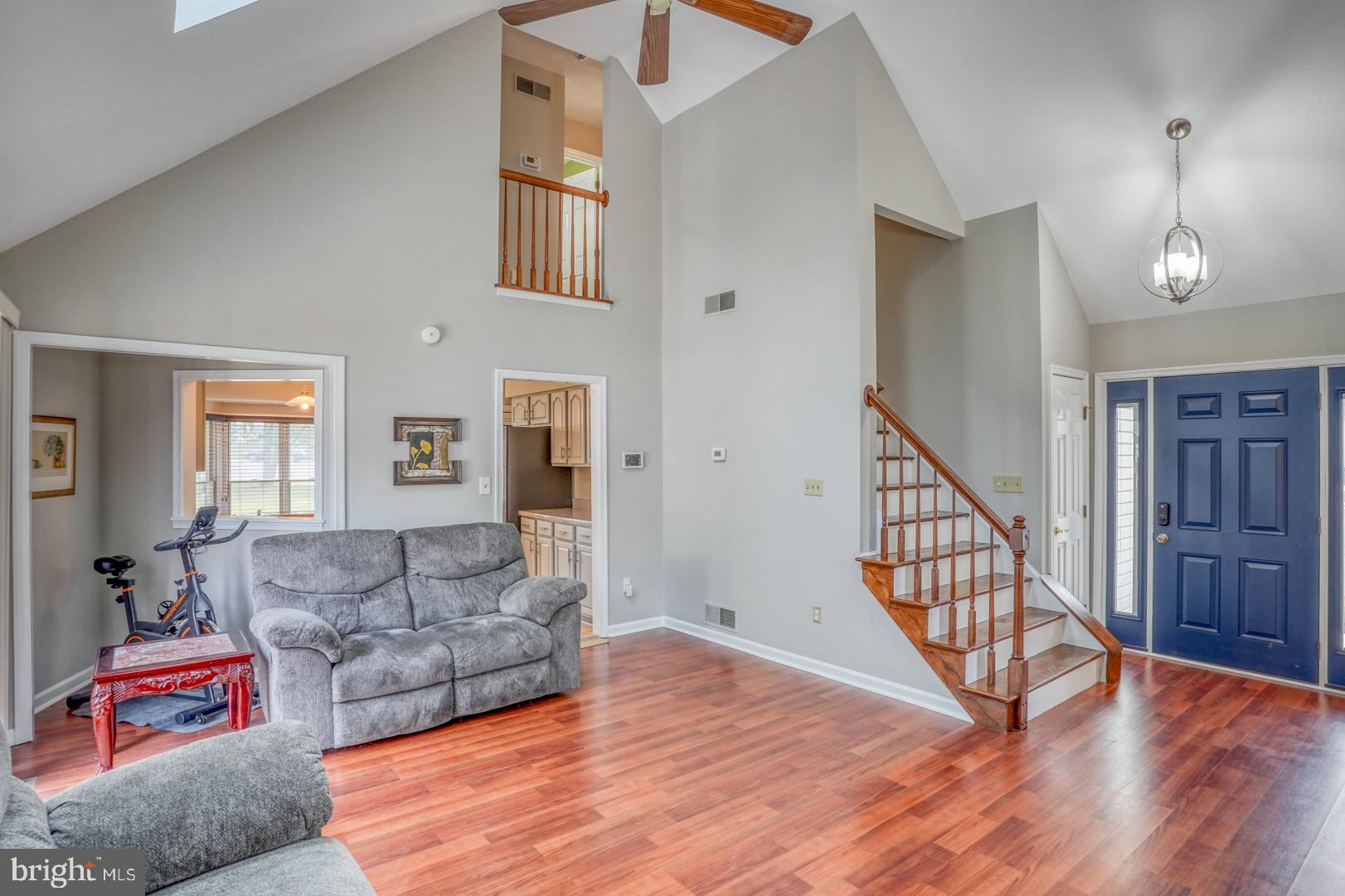 COLONIAL RIDGE - Residential