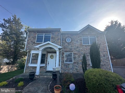 2052 ARCH DRIVE FALLS CHURCH VA 22043