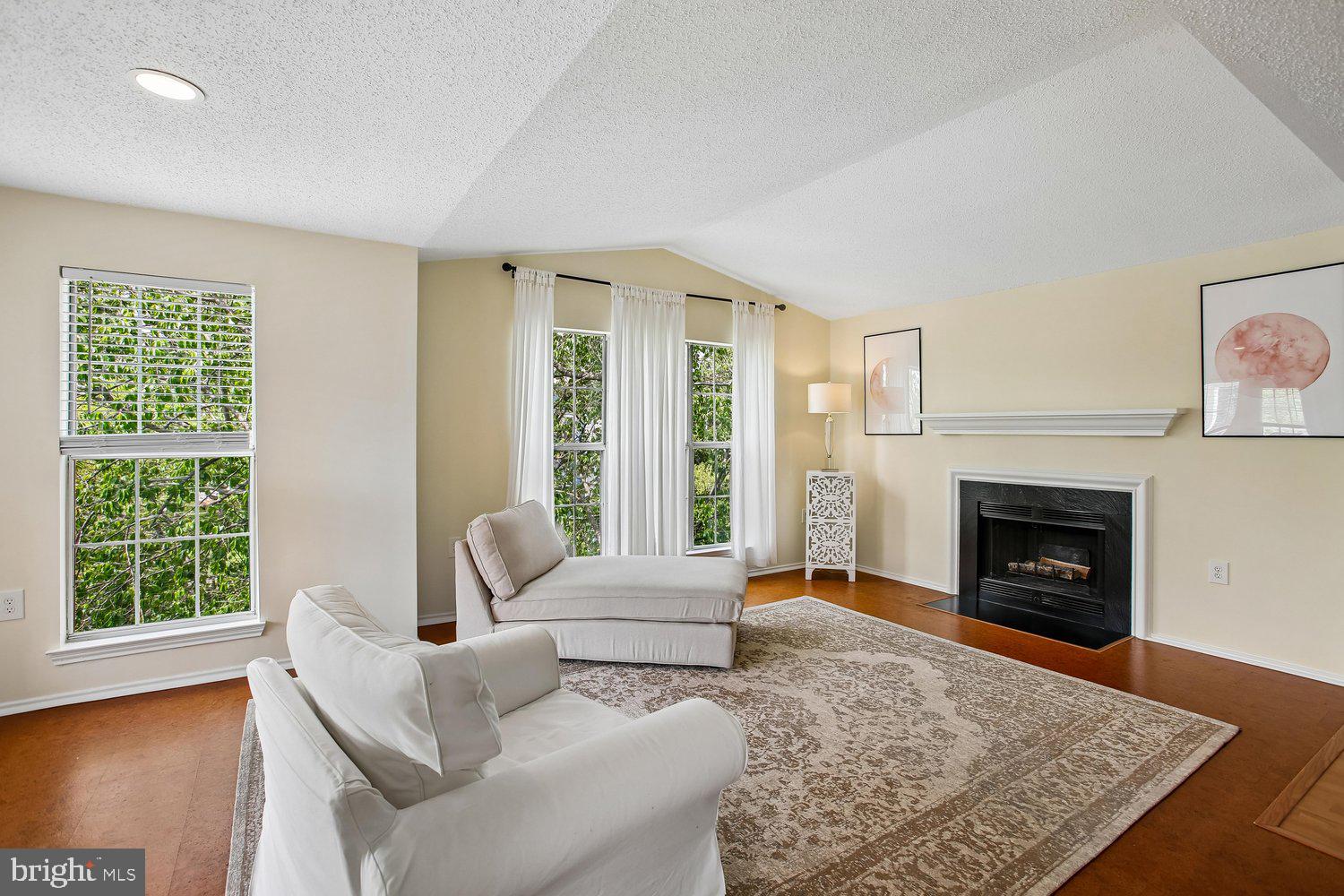 WESTMAREN CONDO - Residential