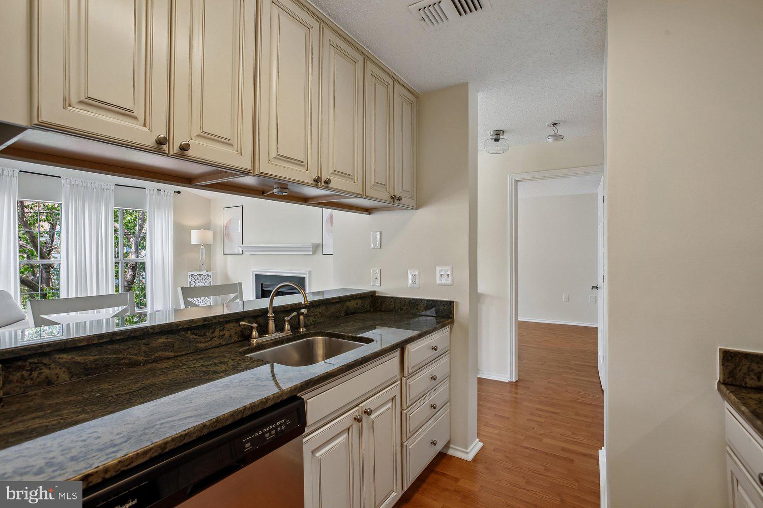 WESTMAREN CONDO - Residential