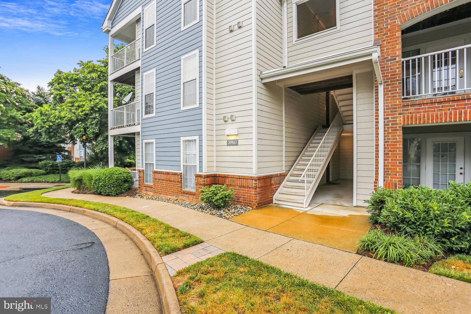 WESTMAREN CONDO - Residential