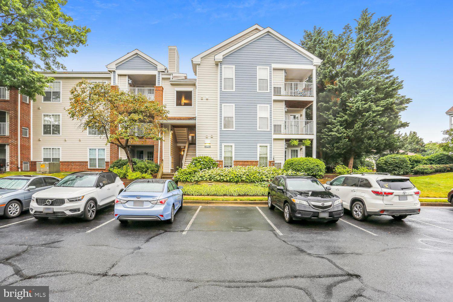 WESTMAREN CONDO - Residential