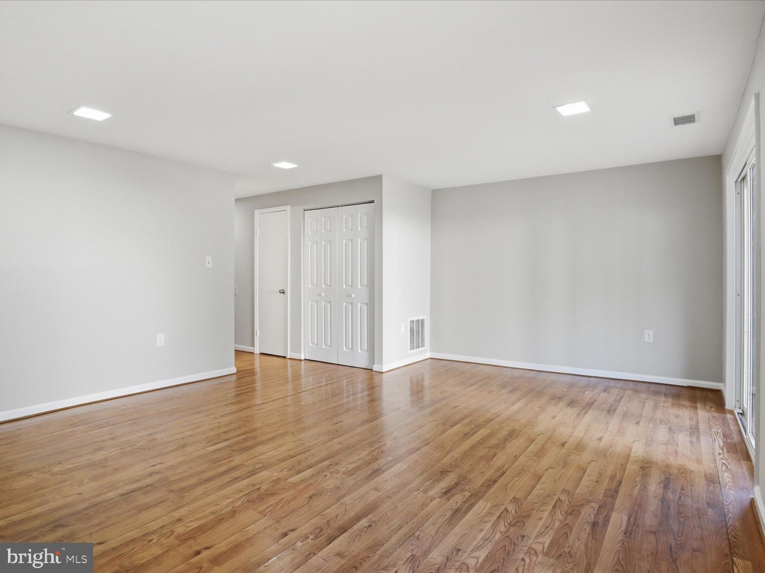 HERITAGE CROSSING - Residential