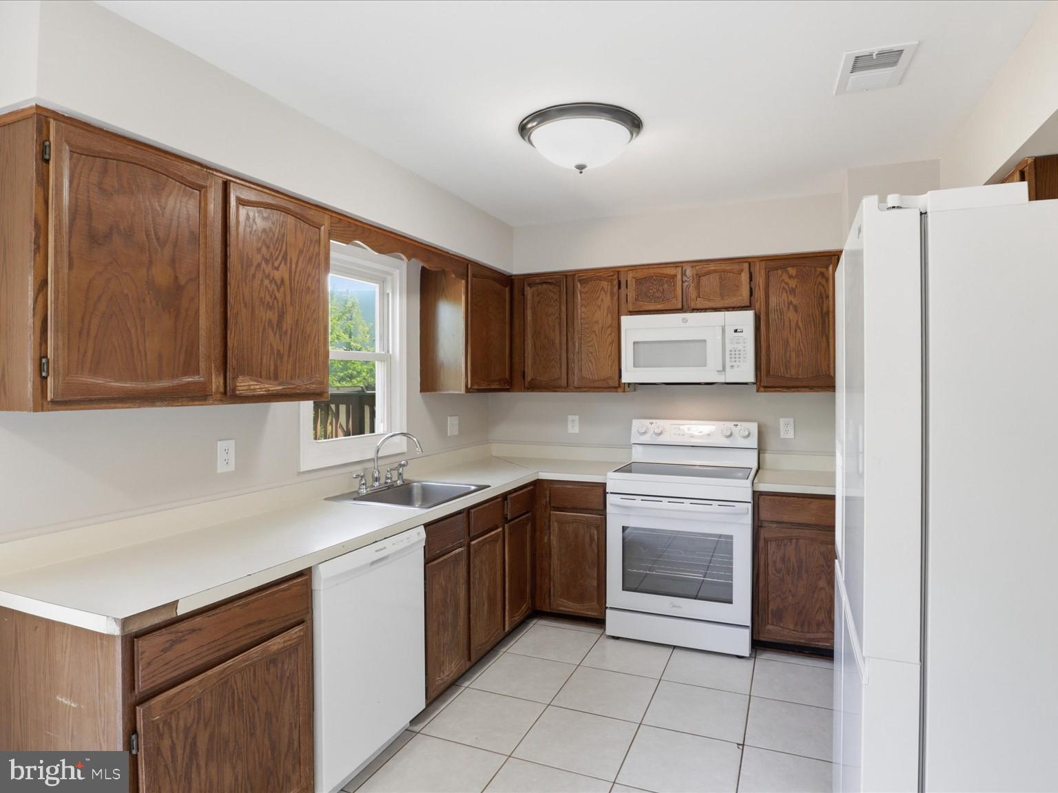 HERITAGE CROSSING - Residential