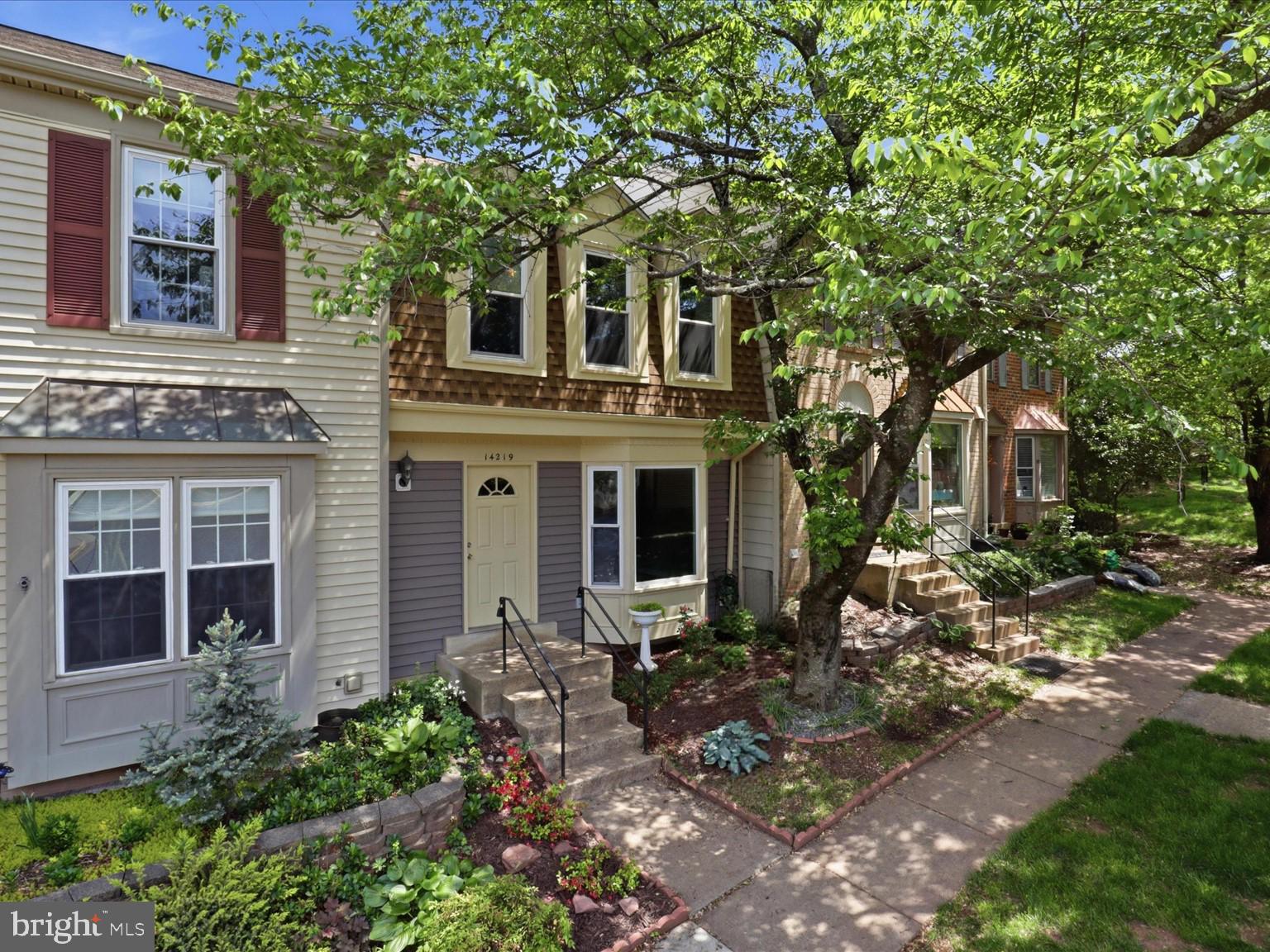 HERITAGE CROSSING - Residential