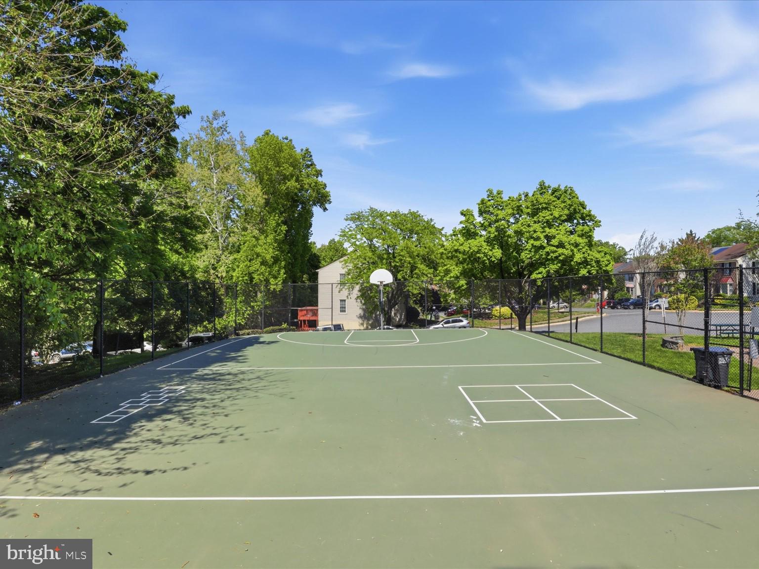 HERITAGE CROSSING - Residential