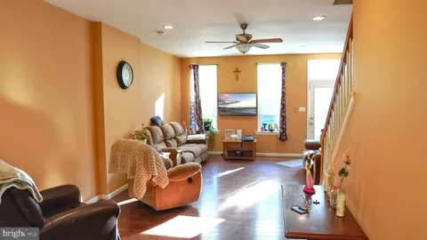 233 E Oak Street, Norristown, PA 19401 - MLS#: PAMC2130422