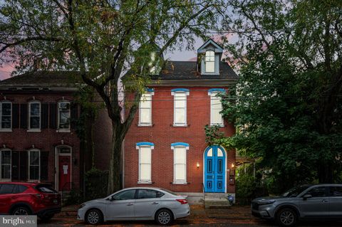 Photo of 422 King Street, POTTSTOWN, PA 19464 (MLS # PAMC2156662)