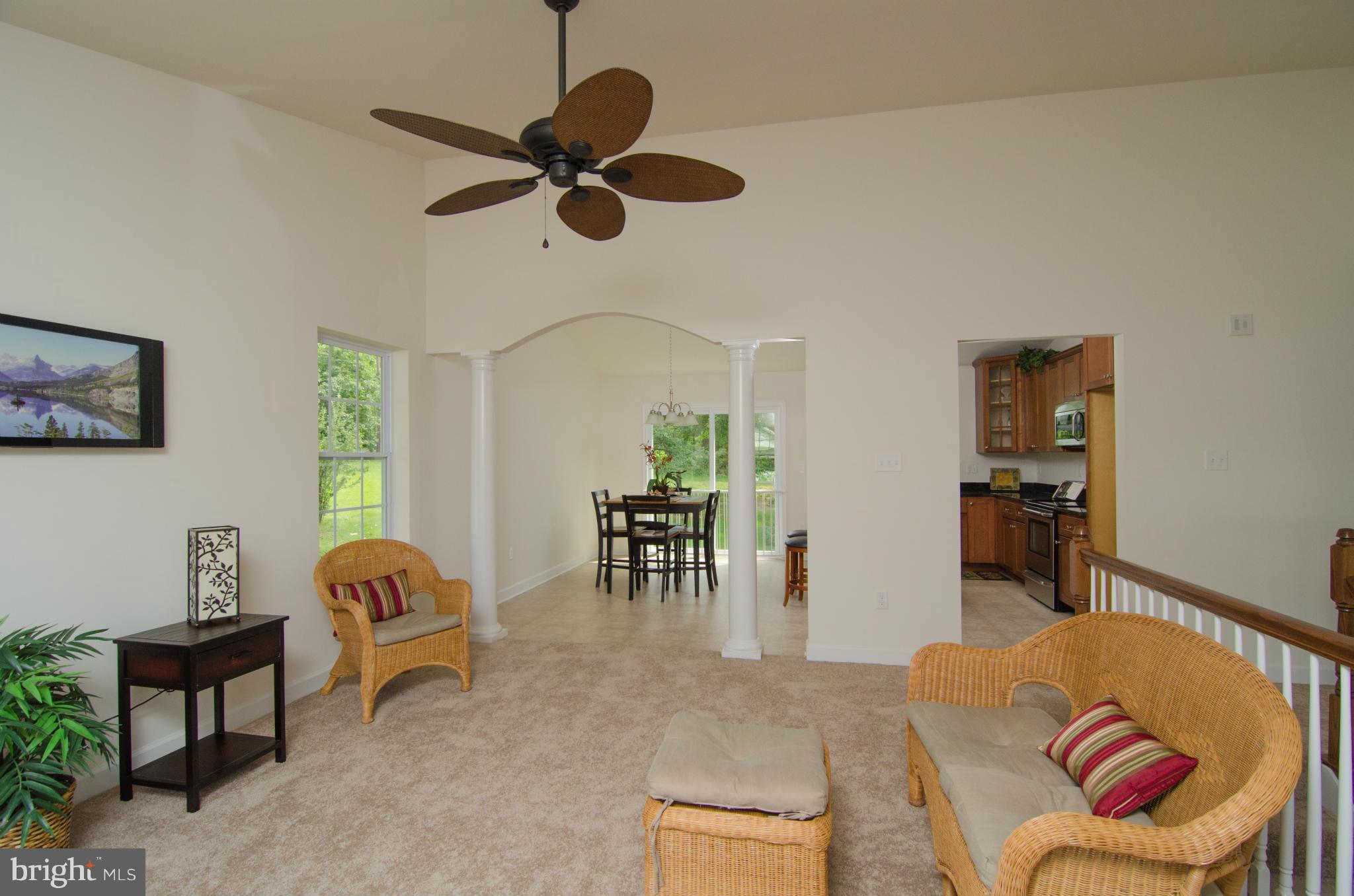 SHORELAND - Residential