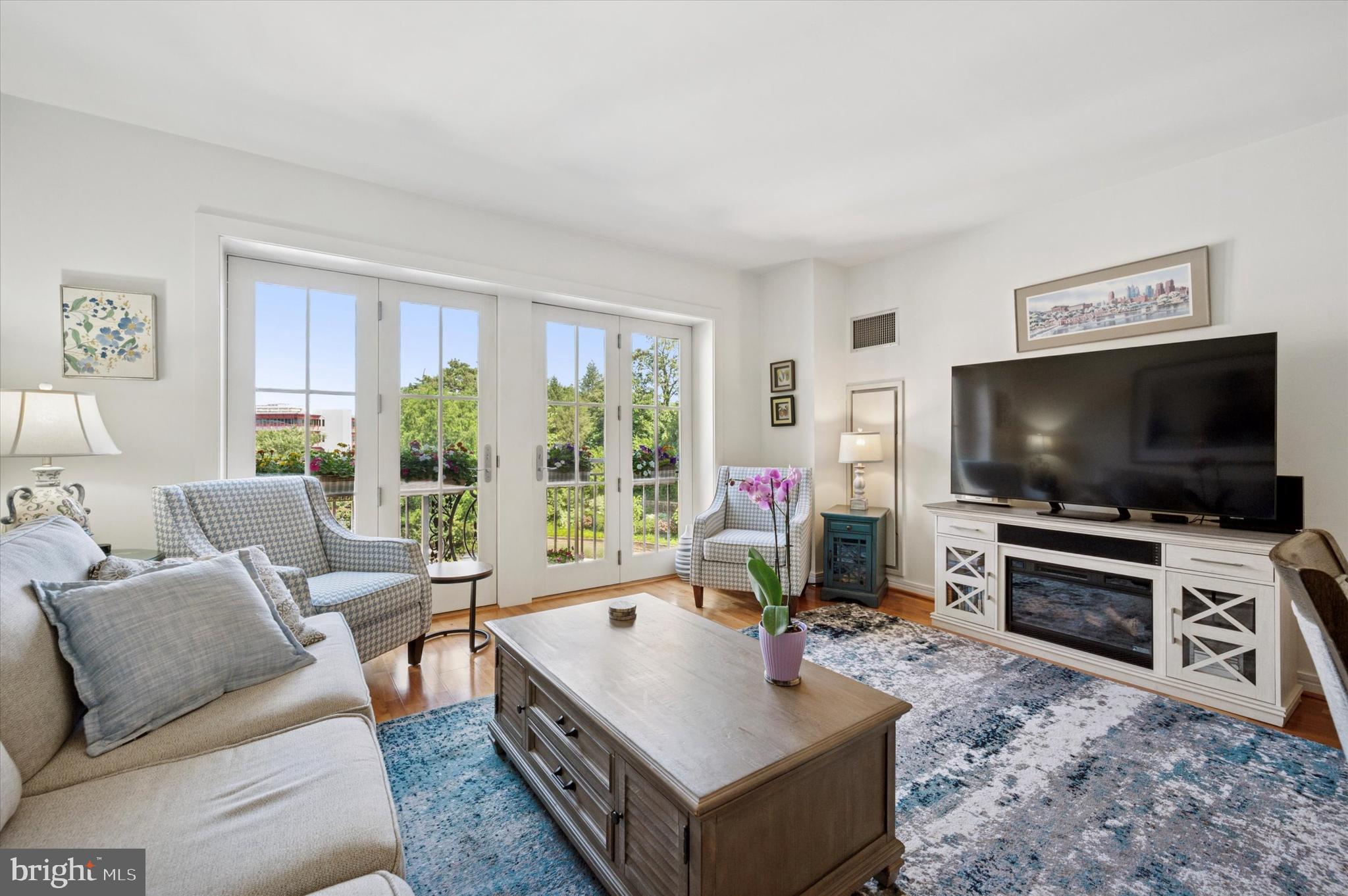 CORINTHIAN - Residential