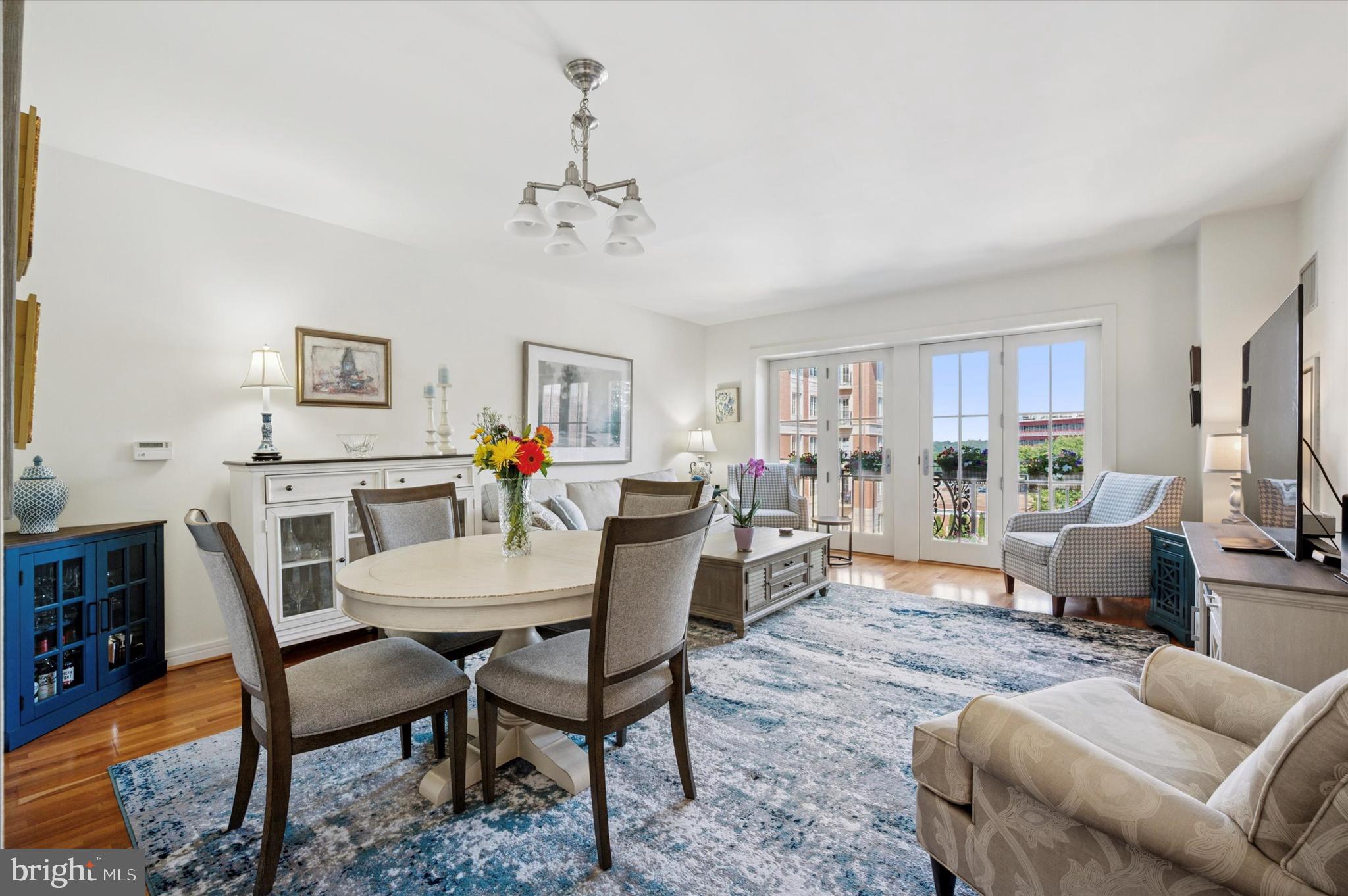 CORINTHIAN - Residential