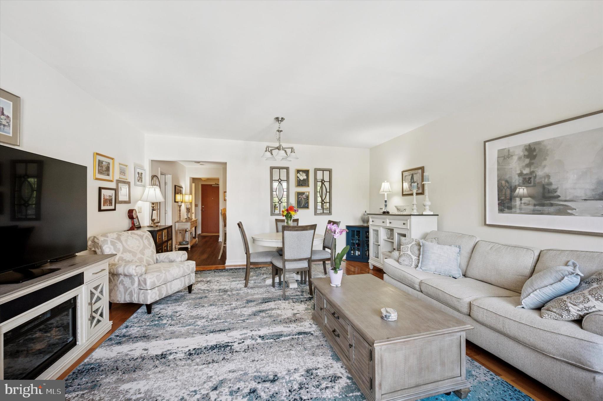 CORINTHIAN - Residential