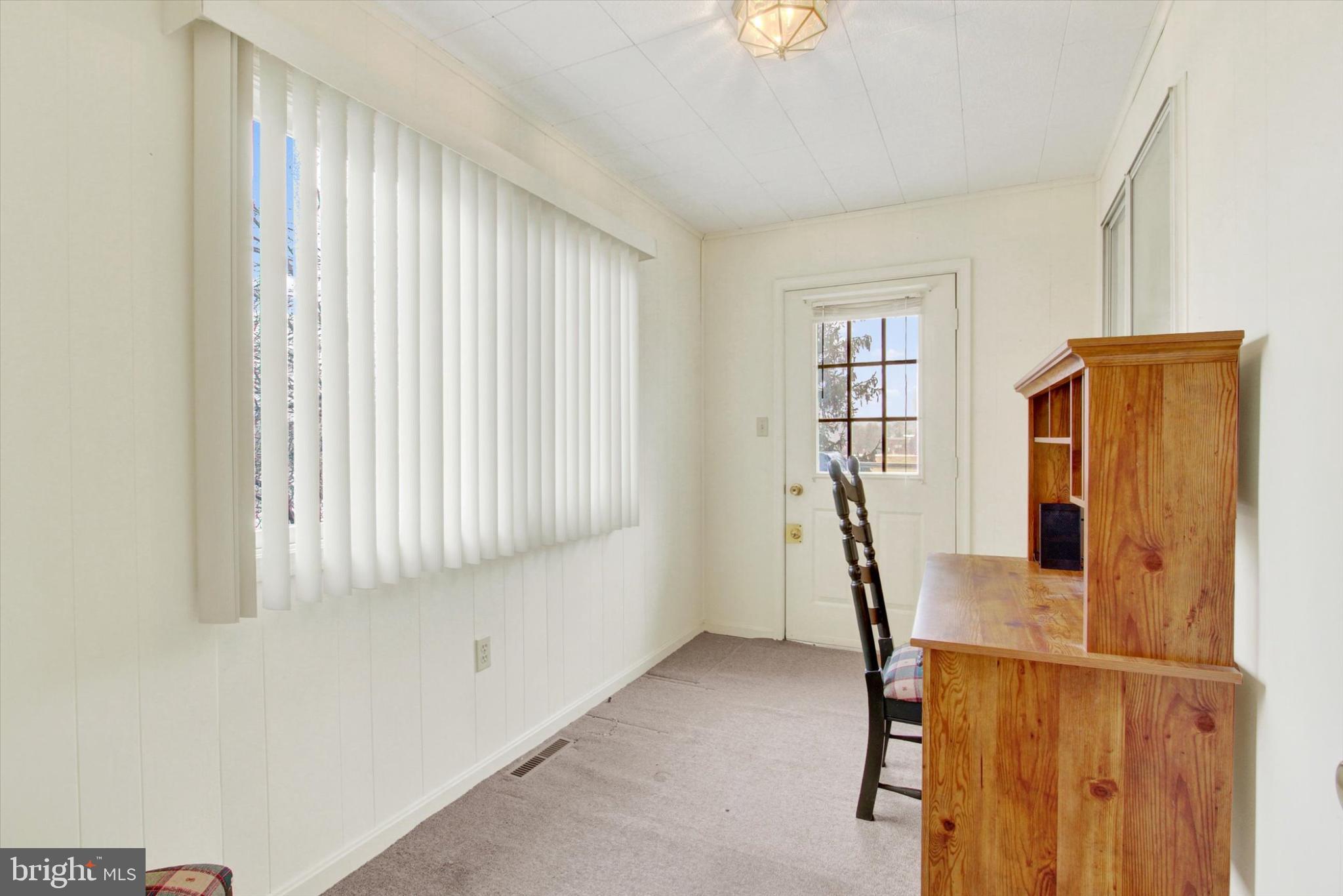 LAKE HERITAGE - Residential