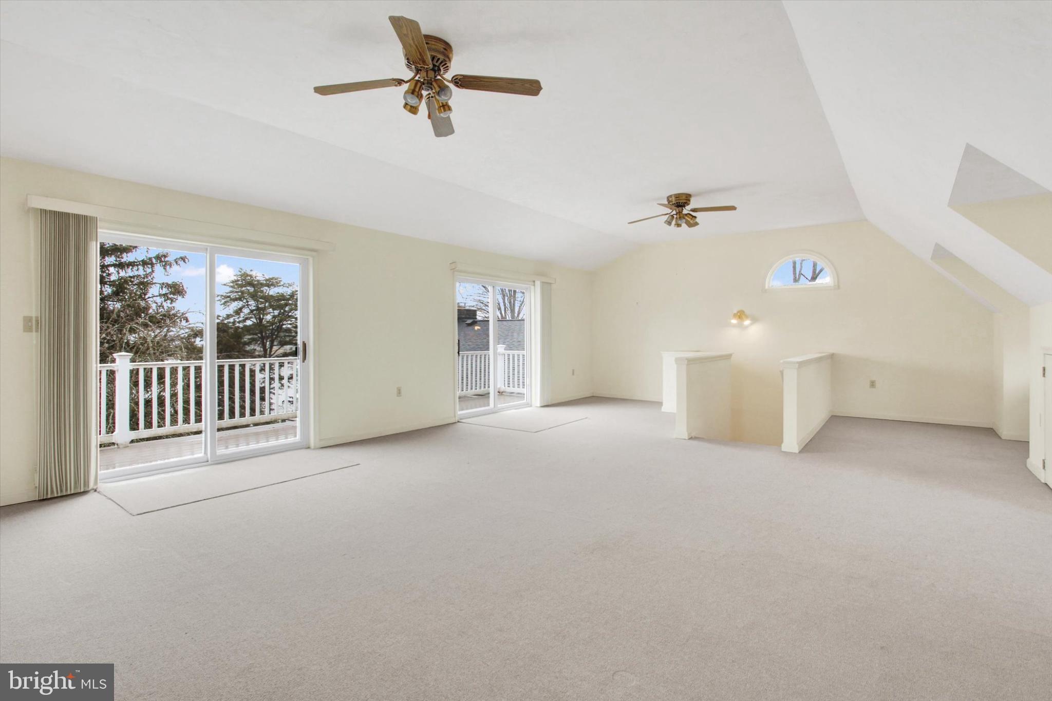 LAKE HERITAGE - Residential