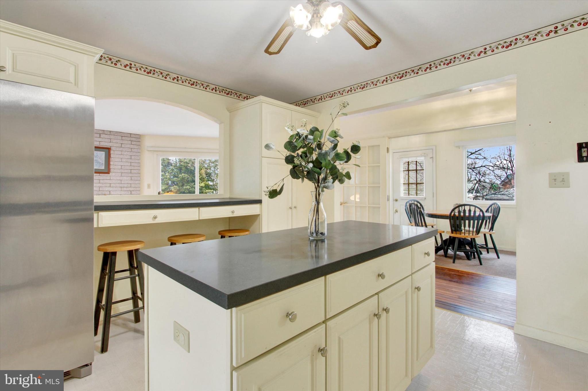 LAKE HERITAGE - Residential