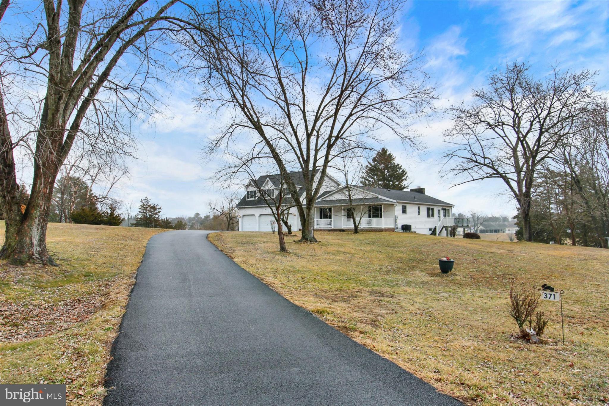 LAKE HERITAGE - Residential