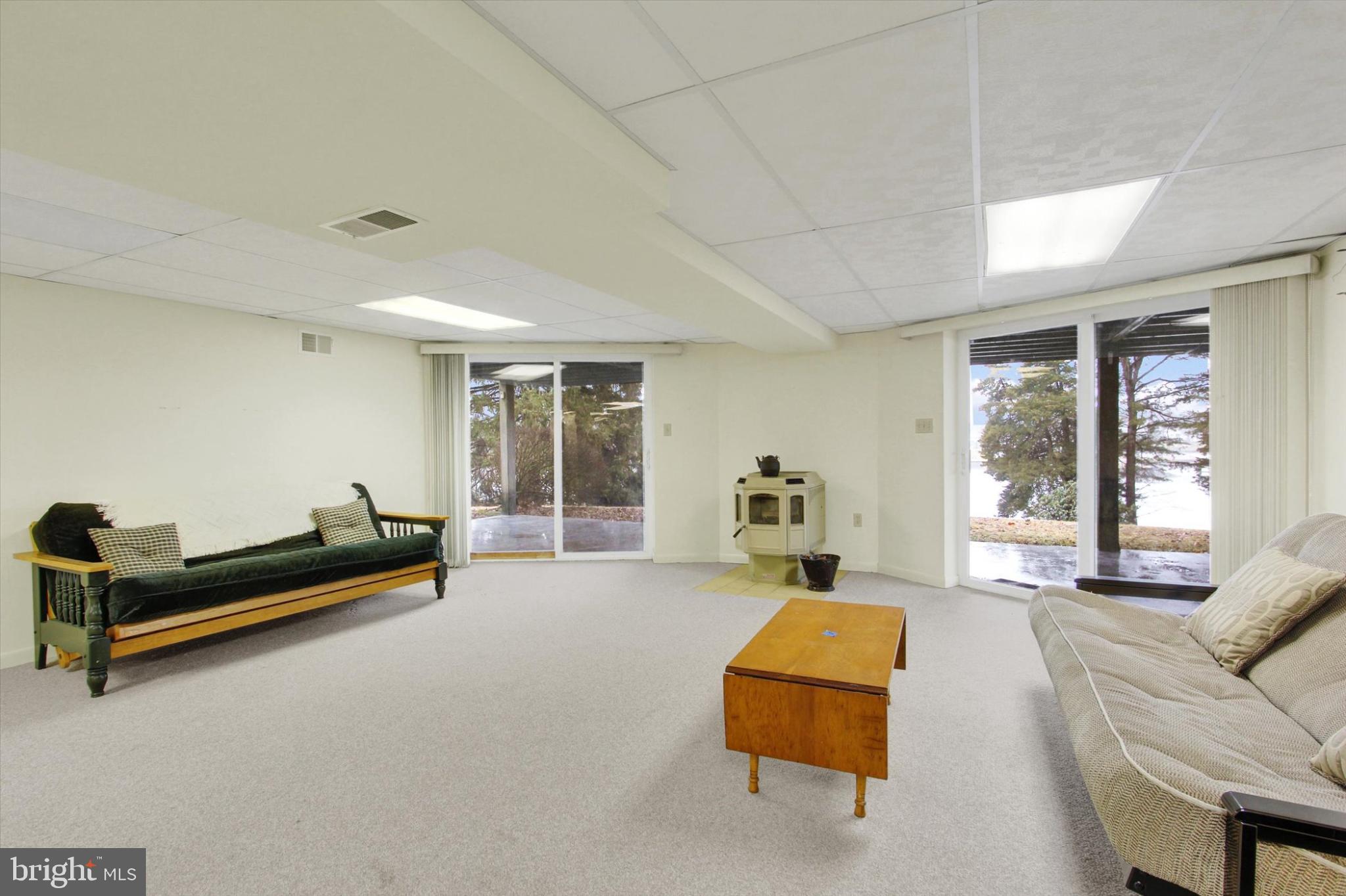 LAKE HERITAGE - Residential