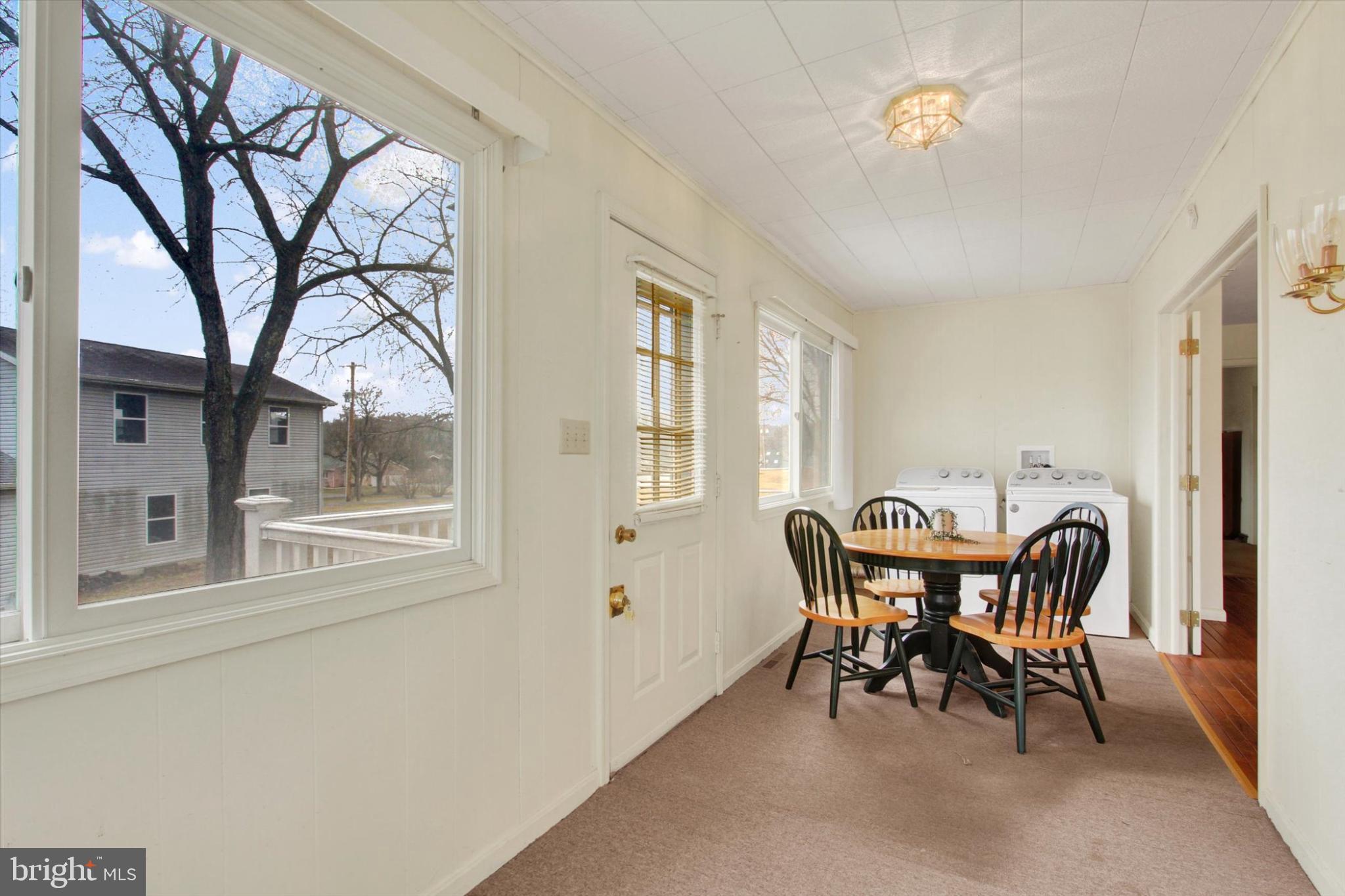 LAKE HERITAGE - Residential