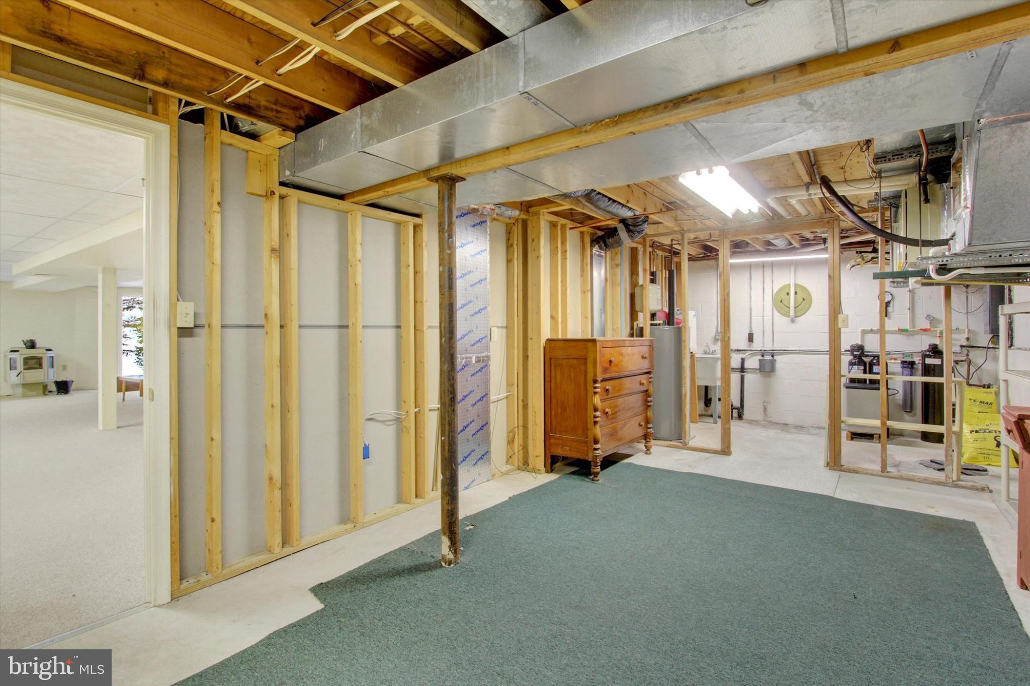 LAKE HERITAGE - Residential