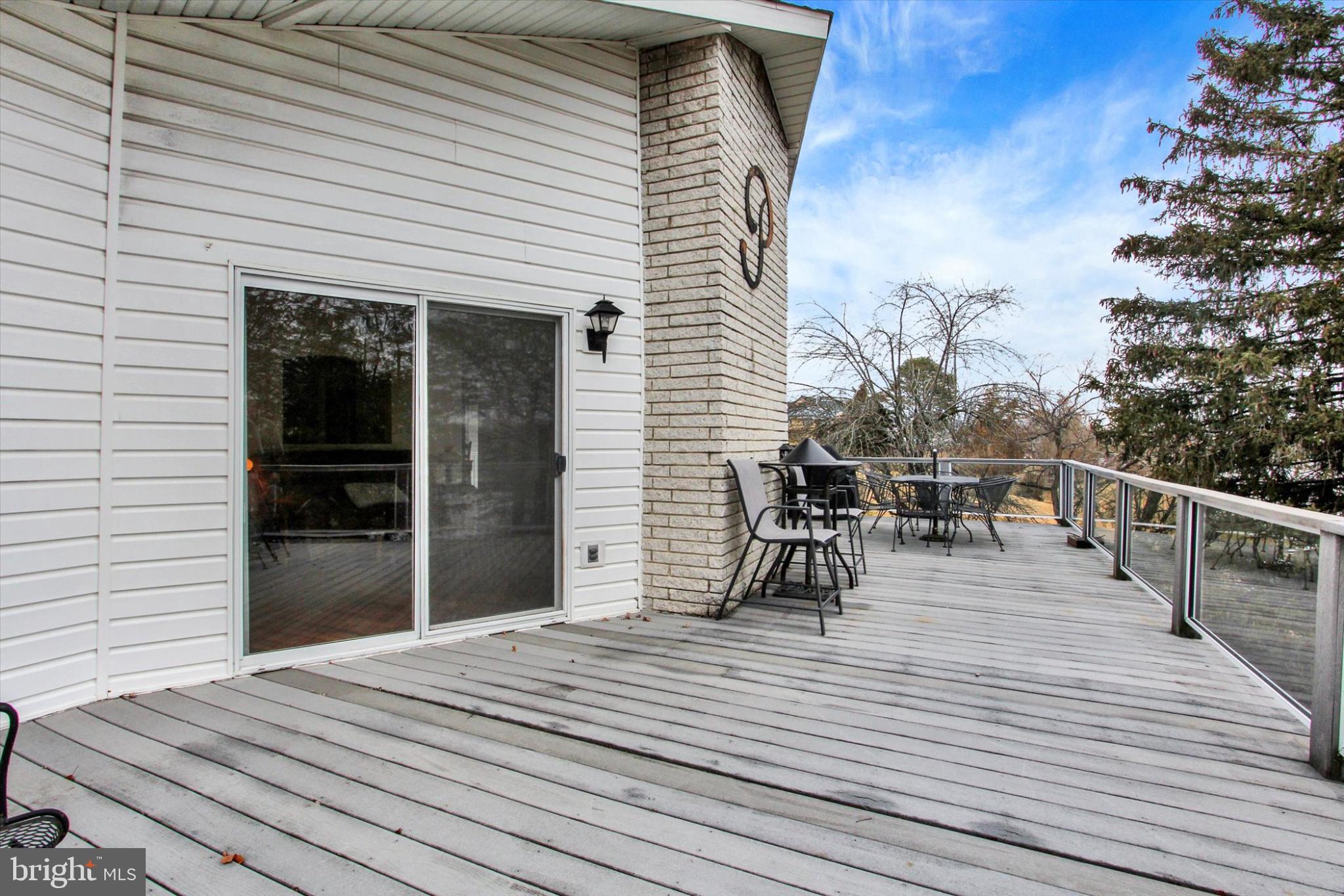 LAKE HERITAGE - Residential