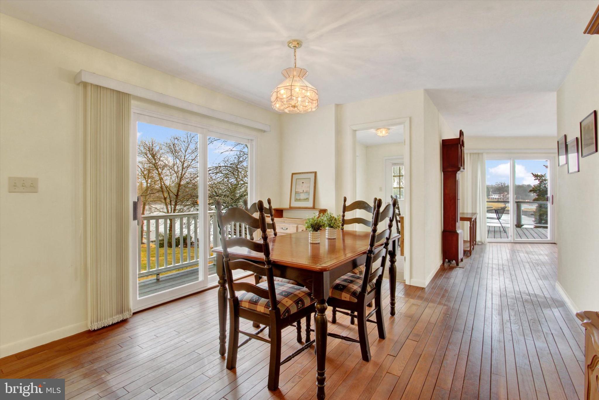 LAKE HERITAGE - Residential