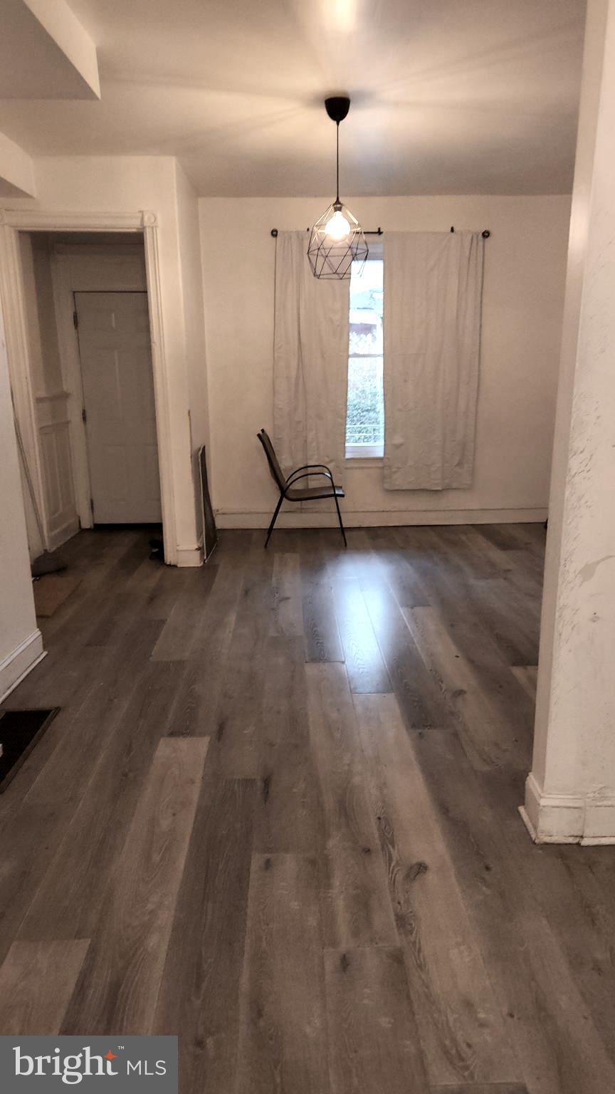 5619 MONTROSE STREET