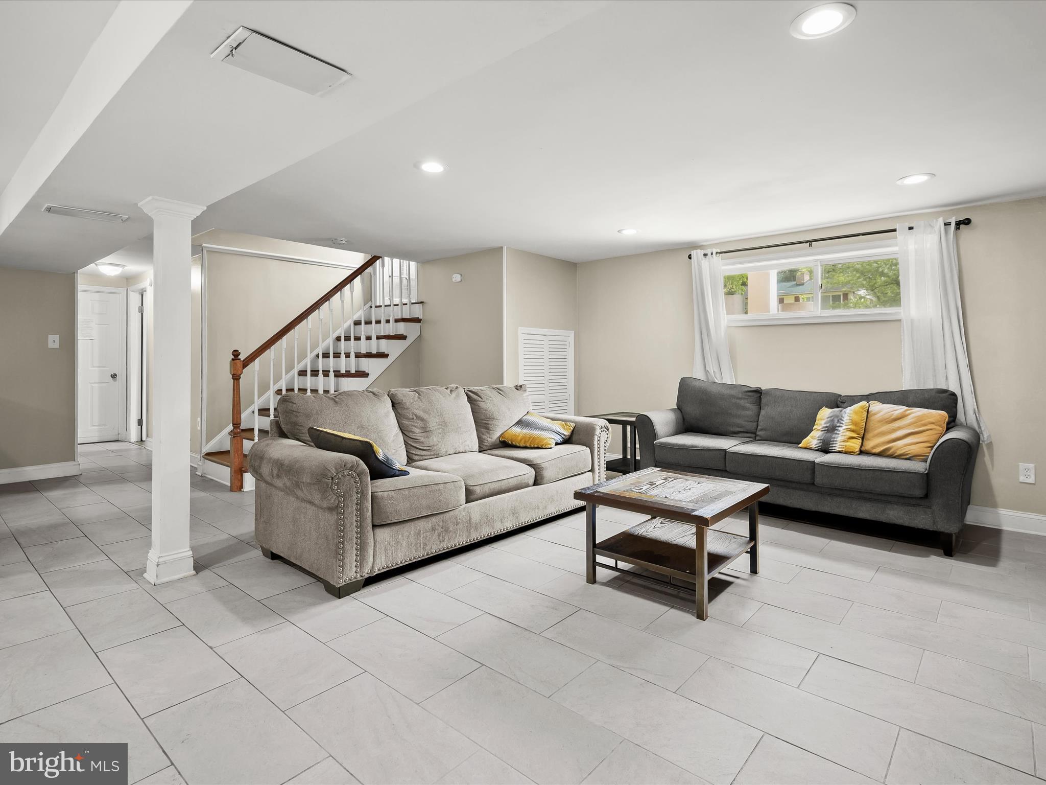 CALTOR MANOR - Residential