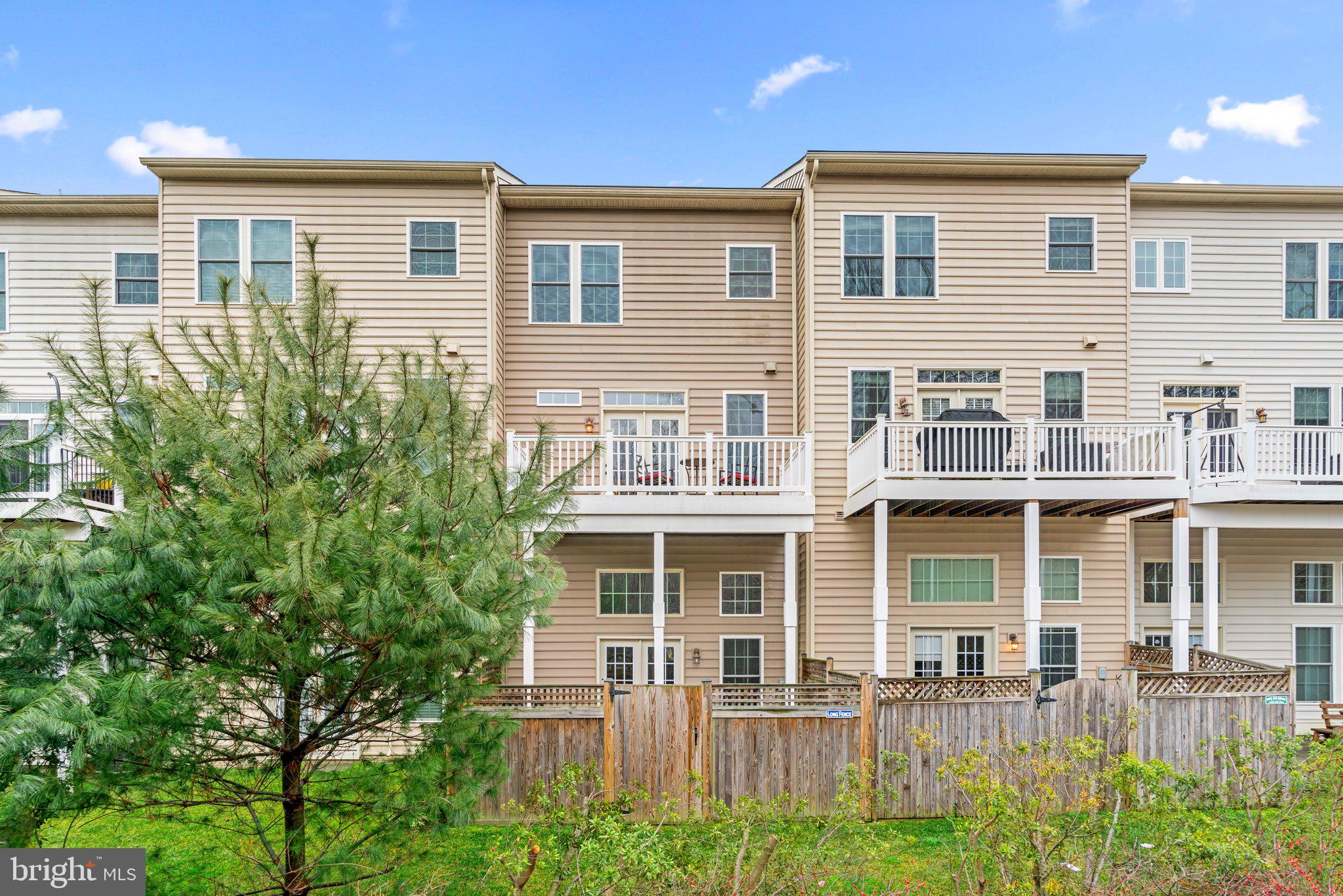 DEEP CREEK VILLAGE - Residential