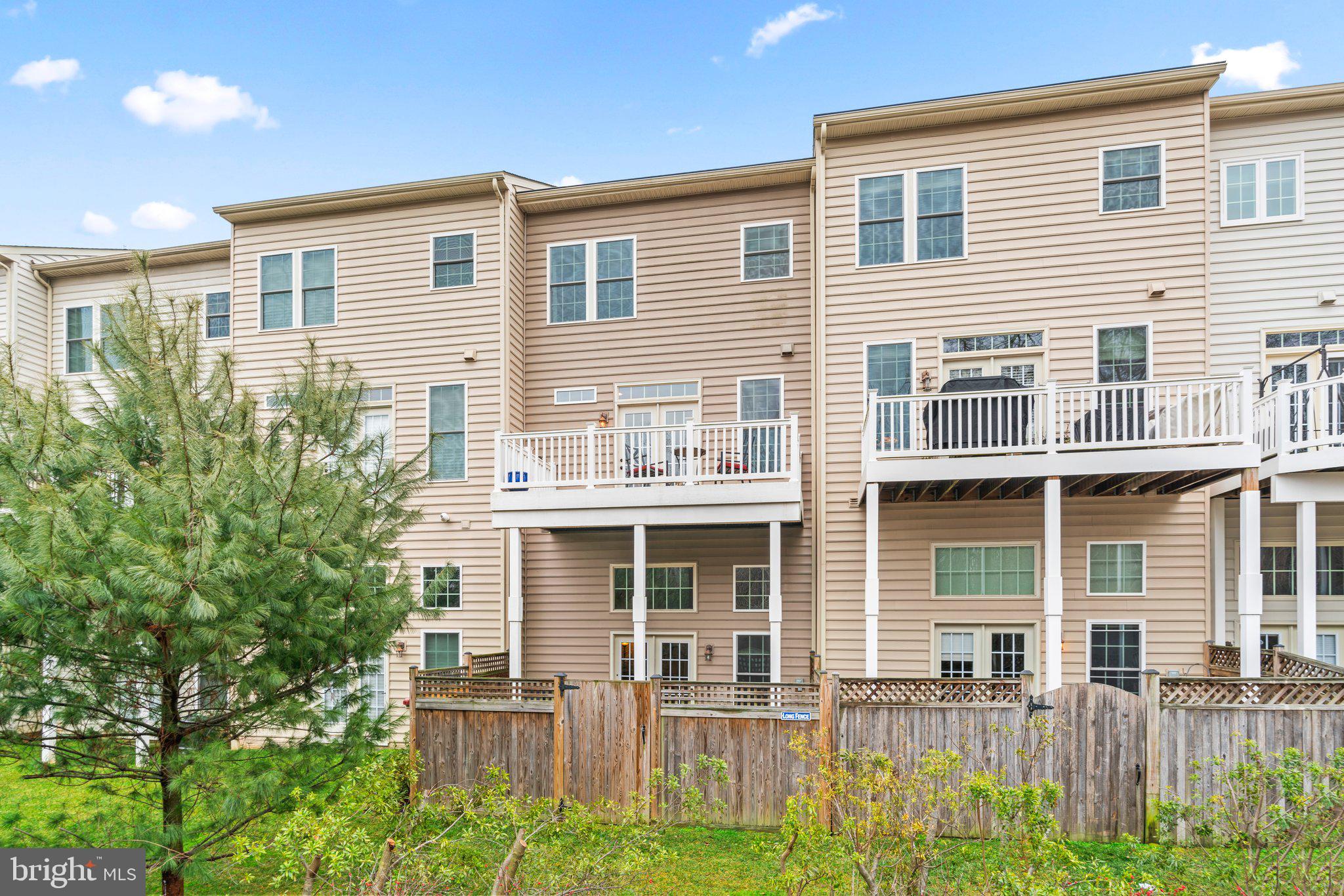 DEEP CREEK VILLAGE - Residential