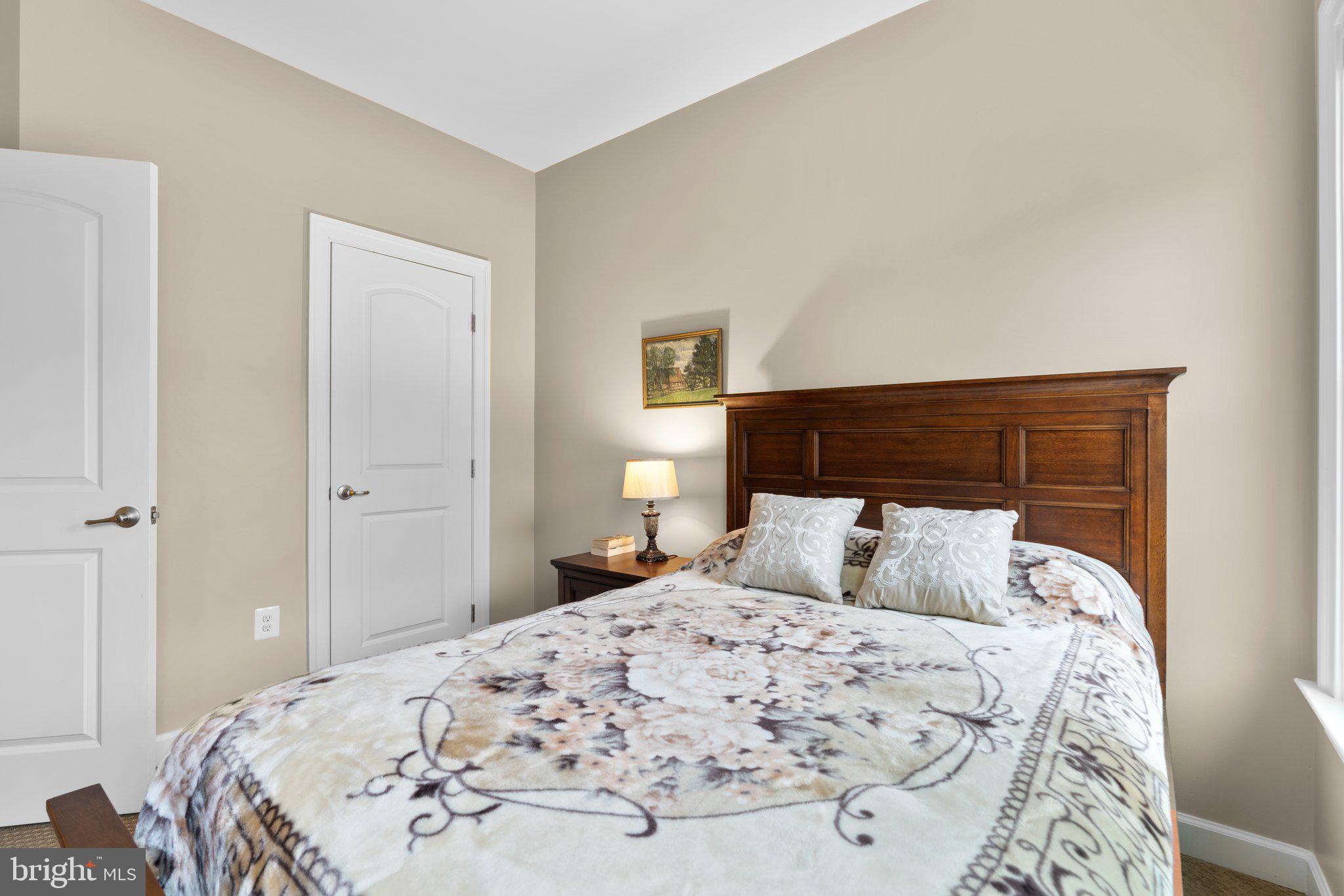 DEEP CREEK VILLAGE - Residential