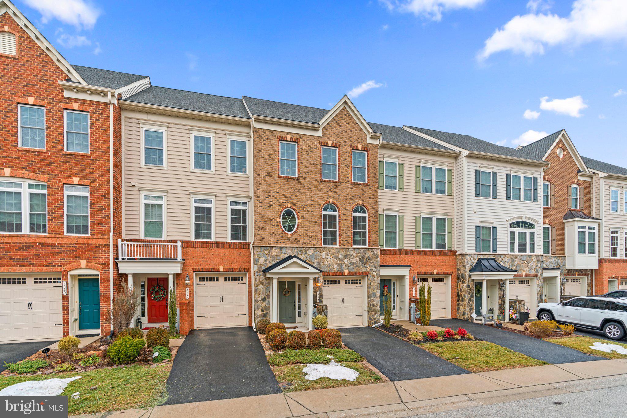 DEEP CREEK VILLAGE - Residential