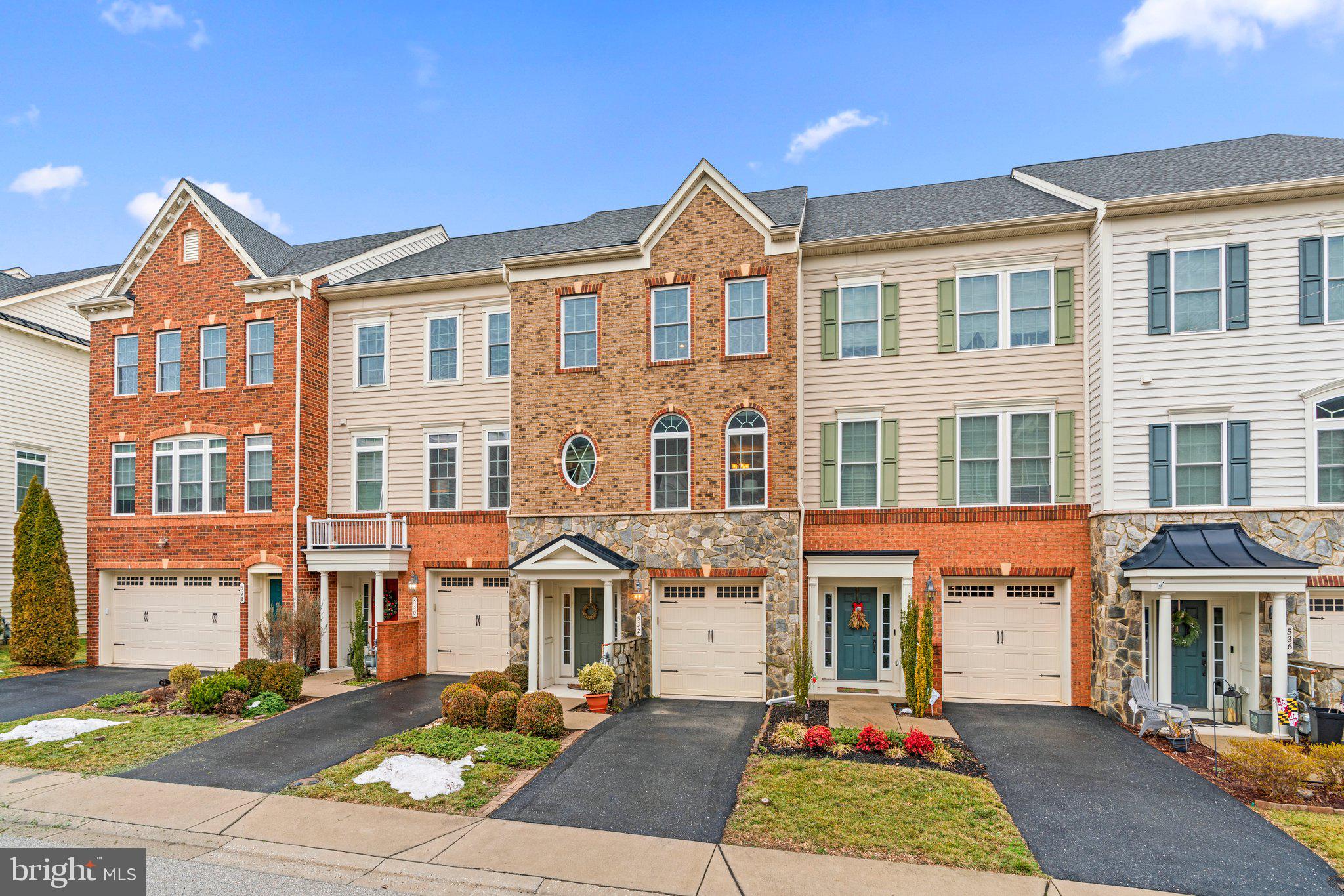 DEEP CREEK VILLAGE - Residential