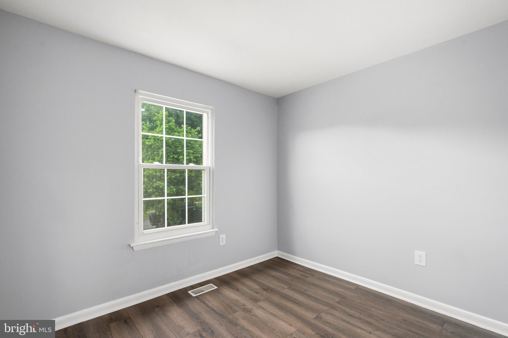 WOODLAWN - Residential